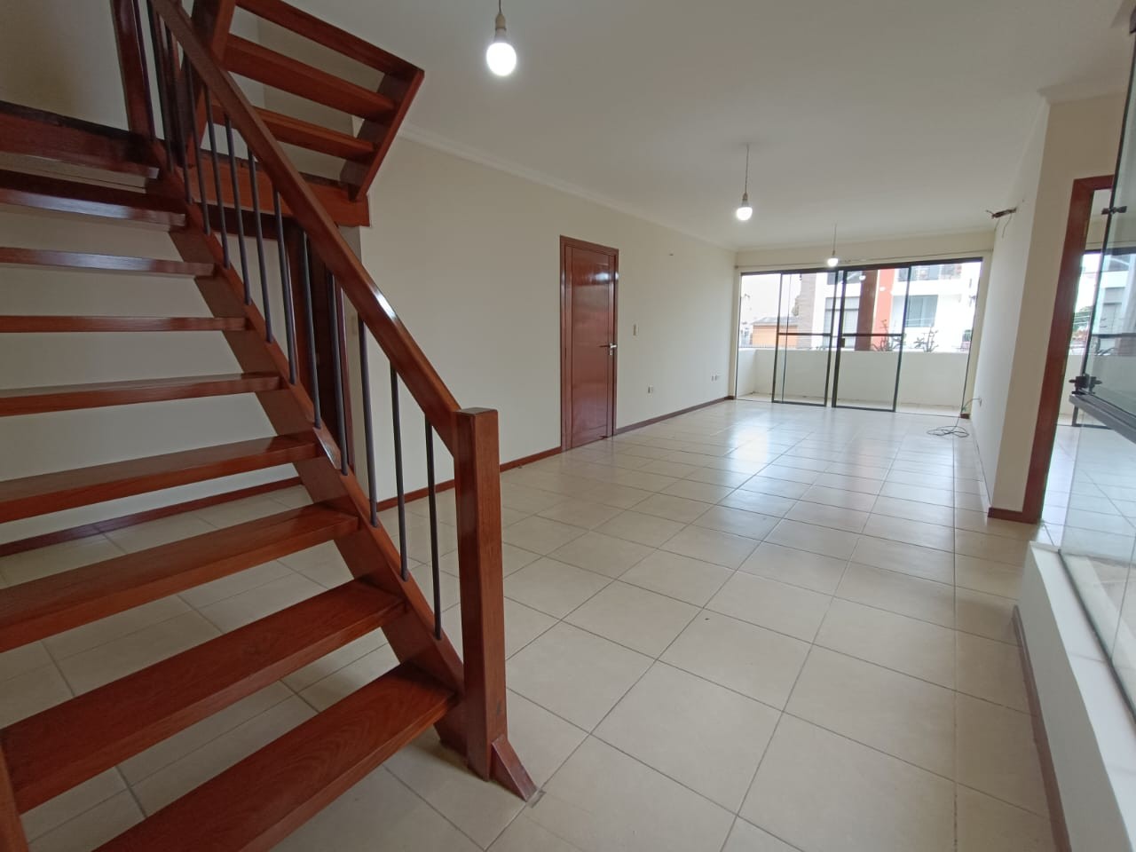 Casa en VentaB. Petrolero Norte Entre Av Alemana y Av Beni  casi 2do. anillo Foto 18