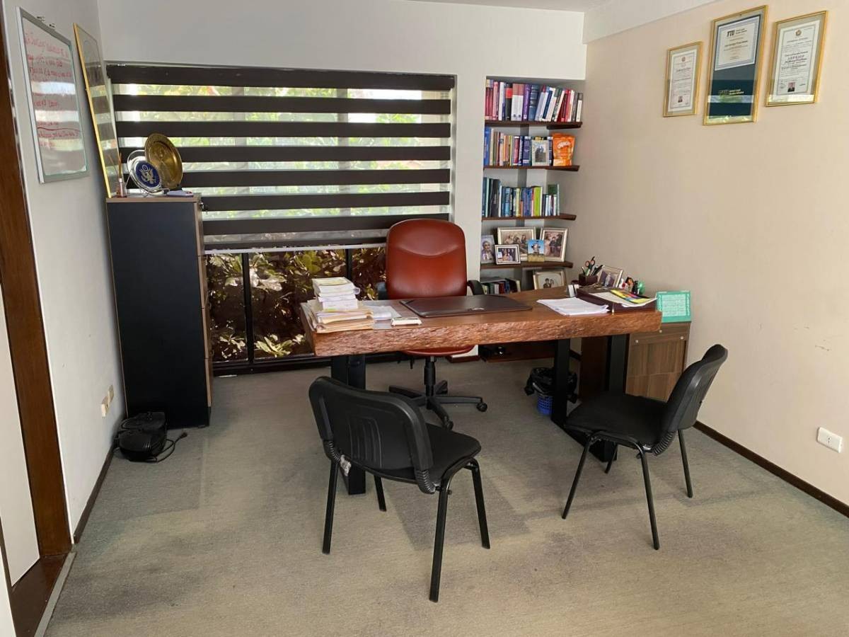 Departamento en VentaEADIFICIO NANCY 2 3 dormitorios 3 baños 2 parqueos Foto 10