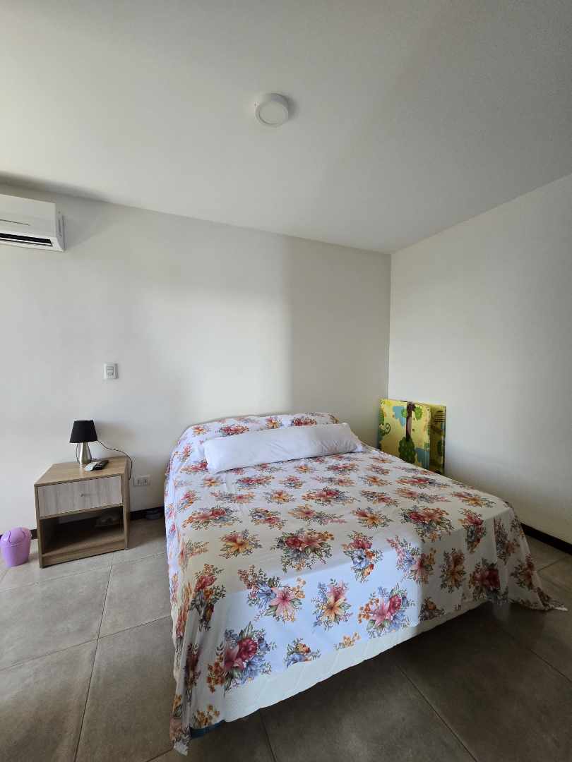 Departamento en AlquilerAv. Roca y Coronado, 4to Anillo/ Condominio Curupau Roca 3 dormitorios 2 baños 1 parqueos Foto 4