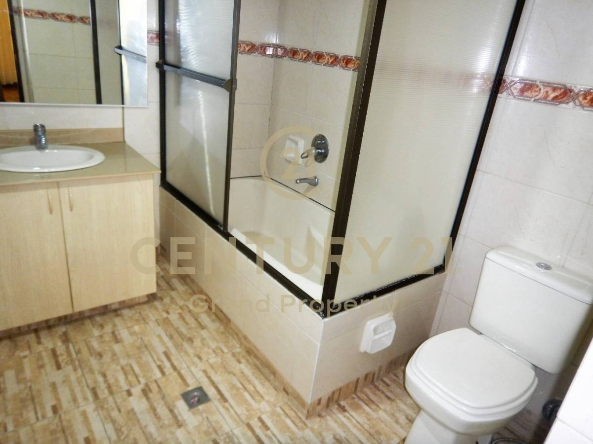 Departamento Av. Sanchez Lima Nº 2326, Edif. Valentina Piso 13 Depto 13A Foto 14