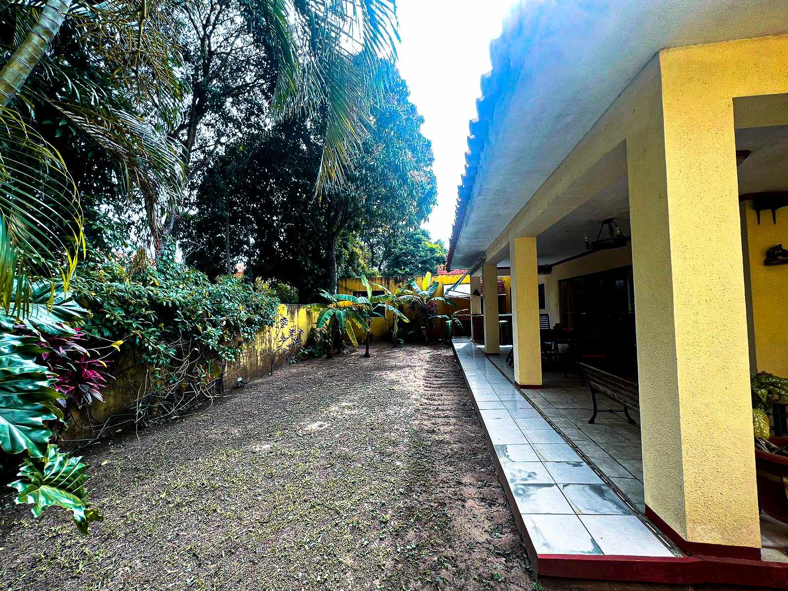 Casa en Villa 1ero de Mayo en Santa Cruz de la Sierra 3 dormitorios 3 baños 4 parqueos Foto 8