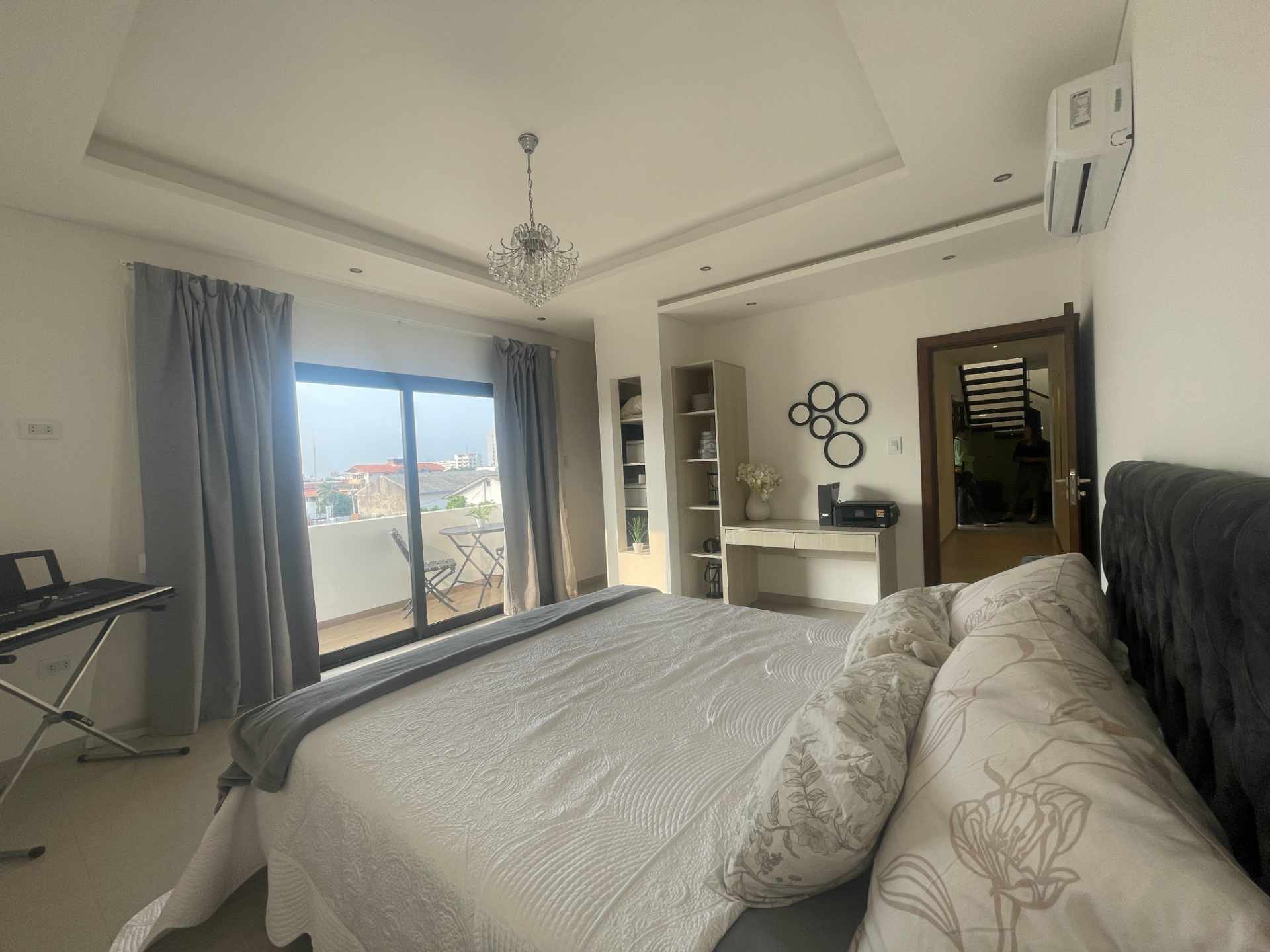 Departamento en Entre 2do y 3er anillo Este en Santa Cruz de la Sierra 3 dormitorios 3 baños 2 parqueos Foto 16