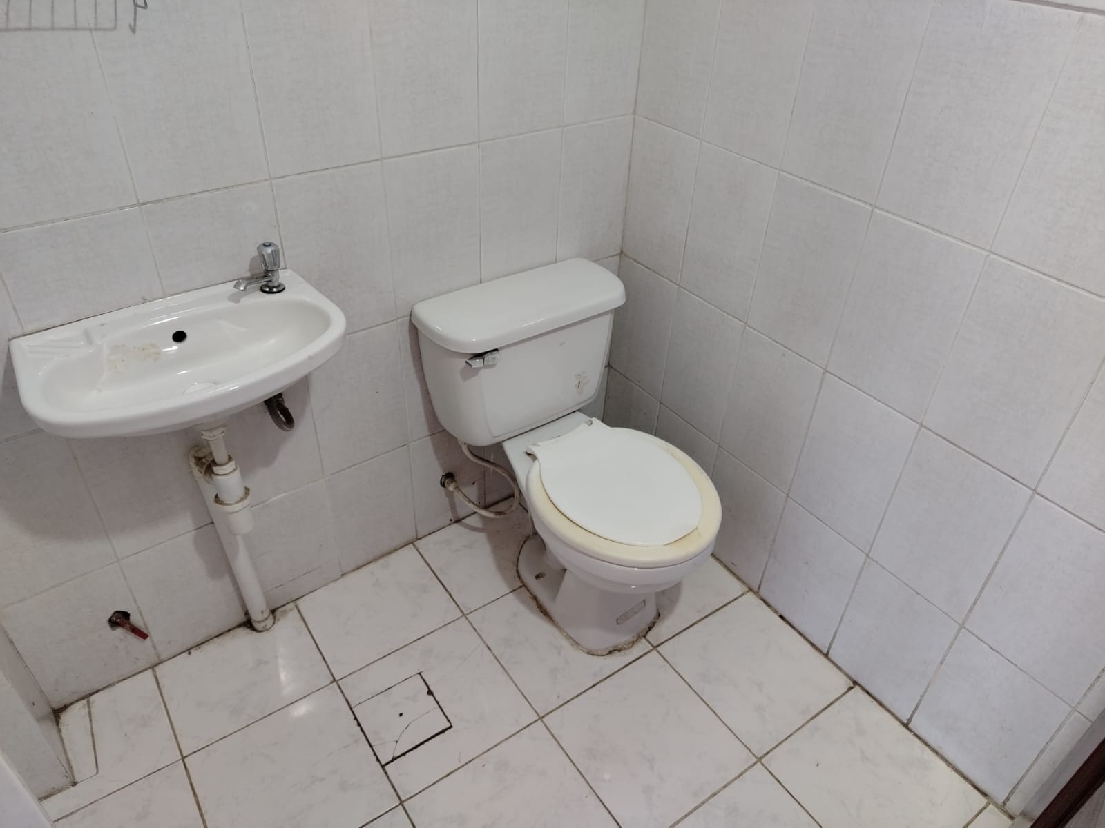 Departamento en AlquilerAvenida 31 de Octubre esquina calle 7 Zona Villa San Antonio 3 dormitorios 3 baños  Foto 13