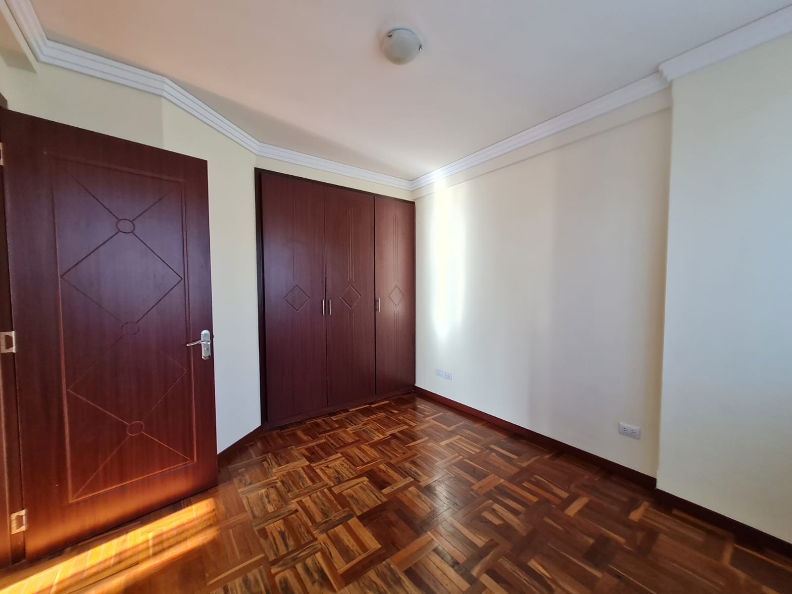 Departamento en VentaObrajes Av. H. Siles Foto 15