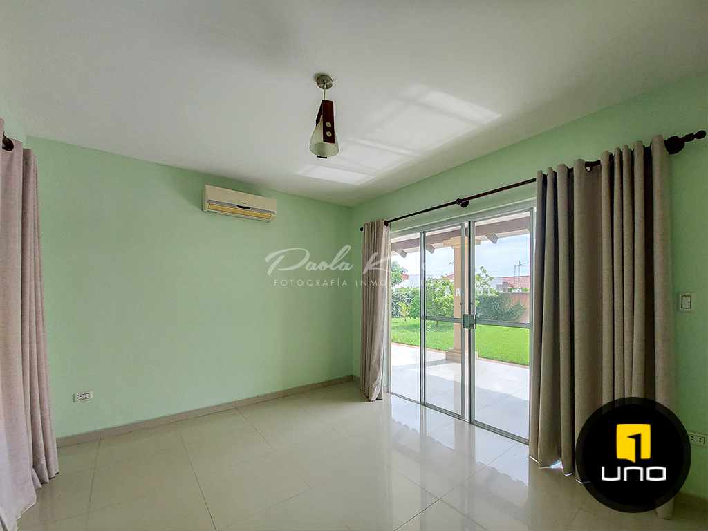 Casa en Urubó en Santa Cruz de la Sierra 3 dormitorios 4 baños 6 parqueos Foto 10