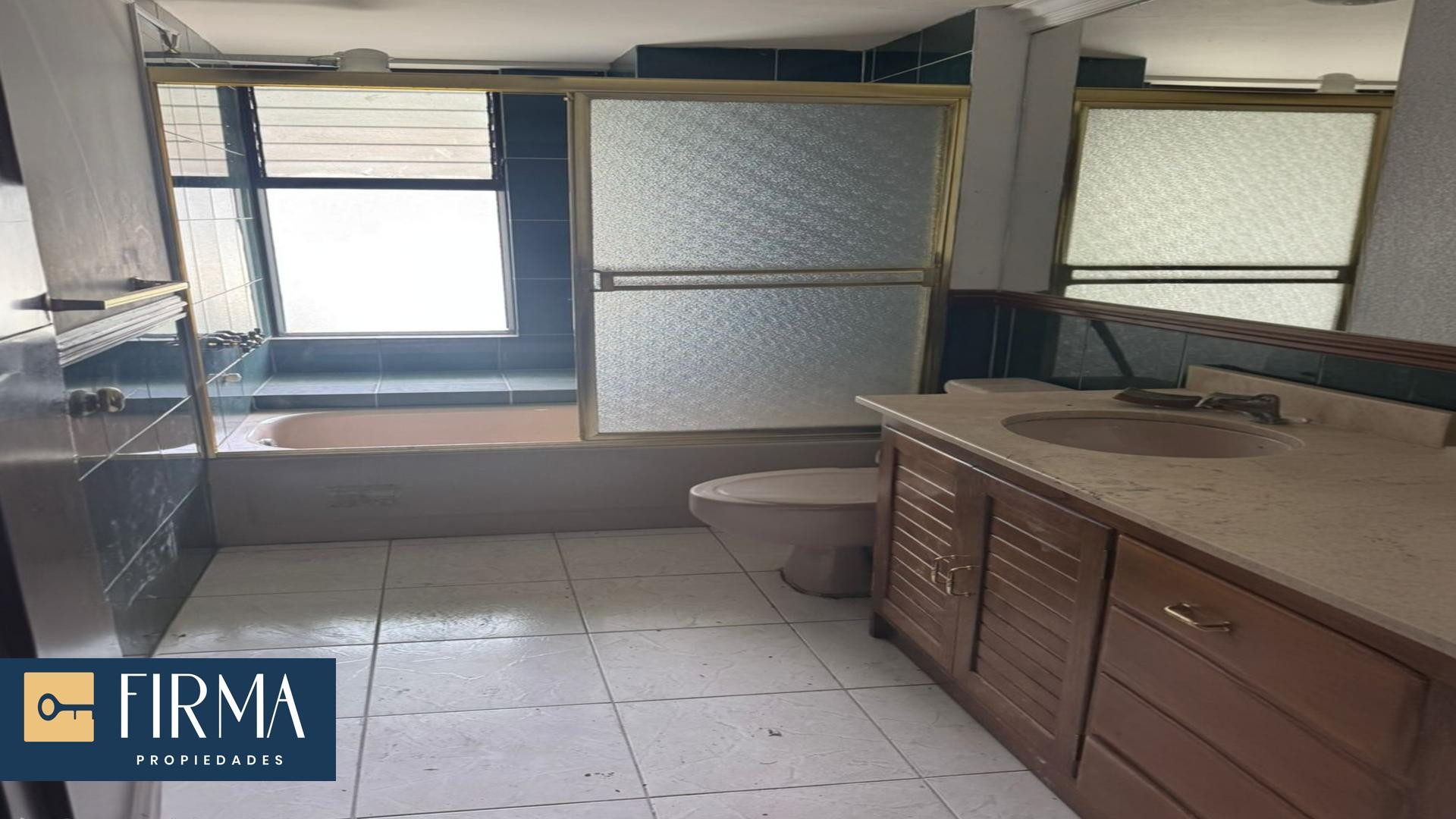 Oficina en AlquilerOFICINA EN ALQUILER, CALLE 21 DE CALACOTO EN PLANTA BAJA A LA CALLE Foto 9