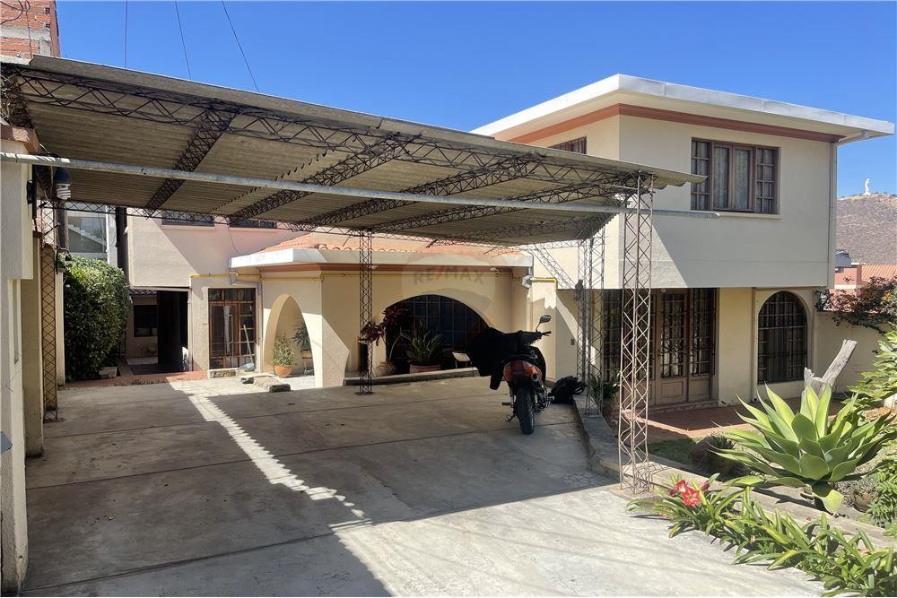 En Alquiler a $us 850 Foto 3