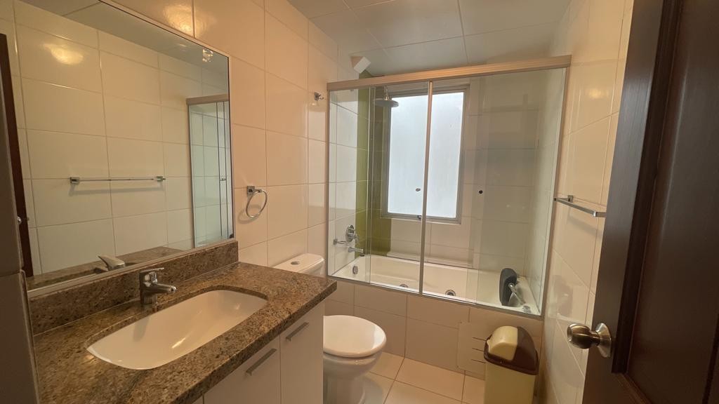 Departamento en AlquilerDEPARTAMENTO DUPLEX EN ALQUILER EN IRPAVI 4 dormitorios 5 baños 1 parqueos Foto 12