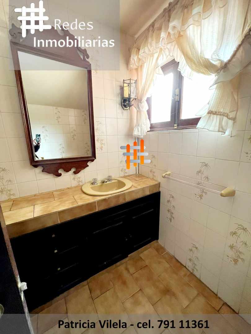 Casa en VentaCASA EN VENTA EN ACHUMANI 4 dormitorios 5 baños 2 parqueos Foto 6