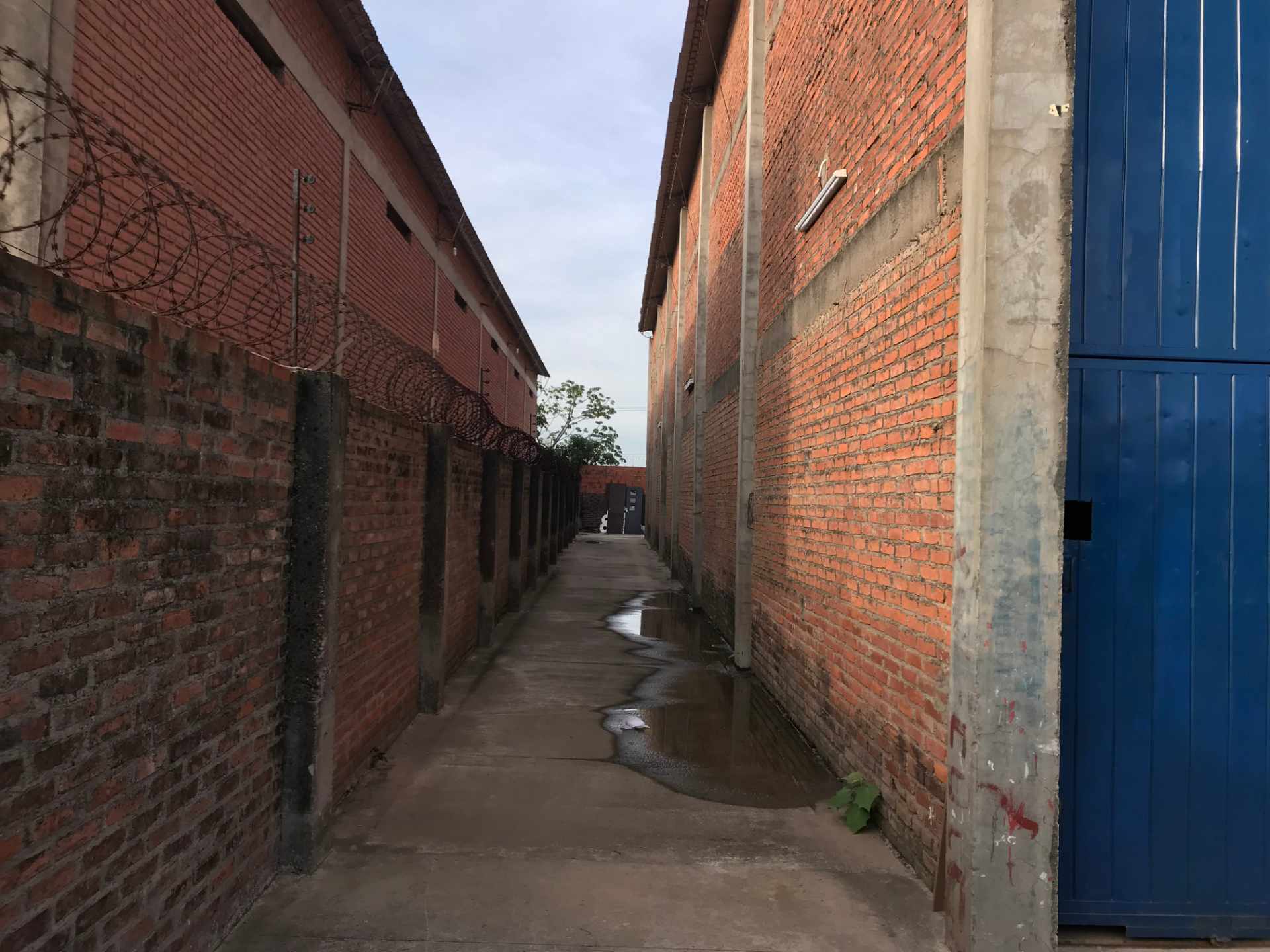 Galpón en VentaParque Industrial entre 6to y 7mo anillo atrás de Coca Cola.  Foto 15