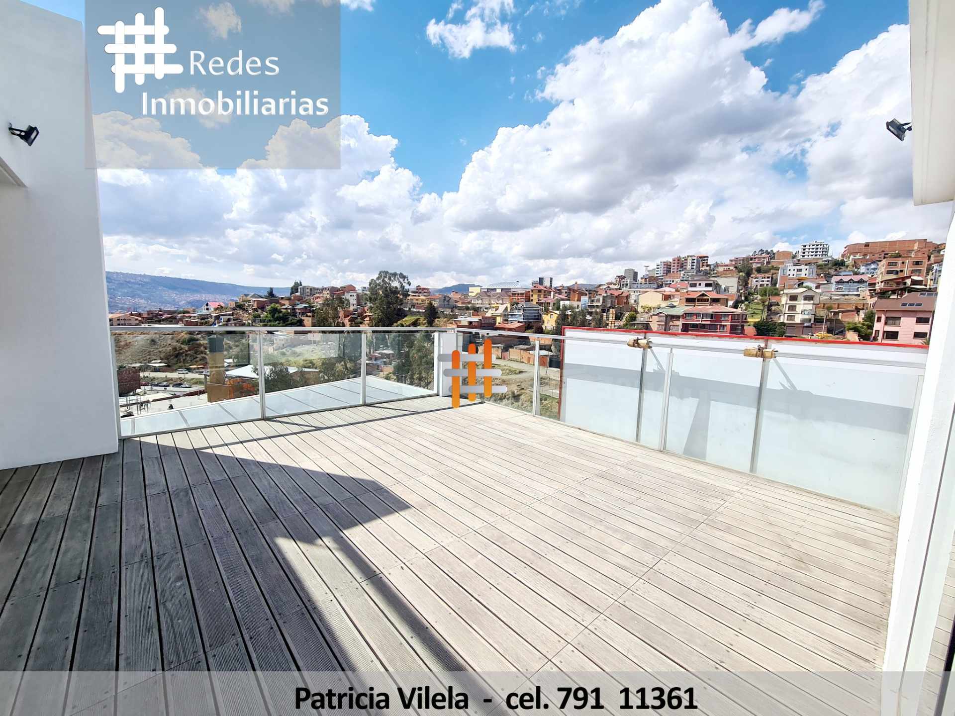 Departamento en VentaHERMOSO PENT HOUSE DUPLEX EN VENTA SOBRE LA AV. COSTANERA CON 92 m2 TERRAZA 3 dormitorios 5 baños 3 parqueos Foto 4