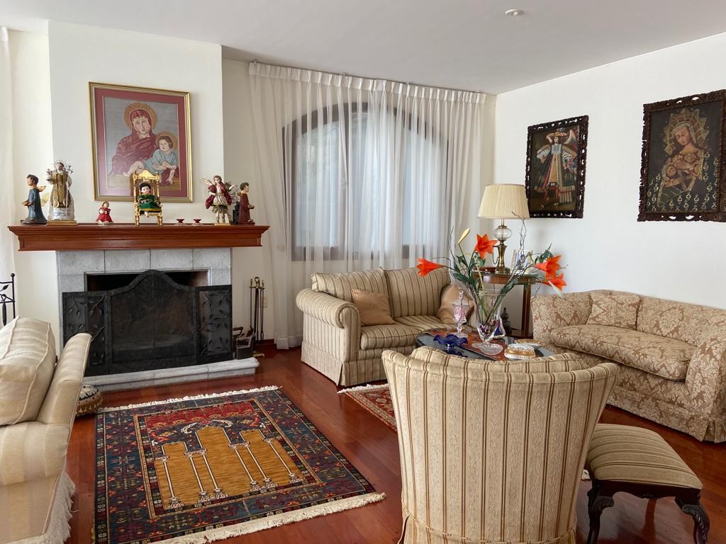 Casa en La Florida en La Paz 3 dormitorios 3 baños 2 parqueos Foto 8