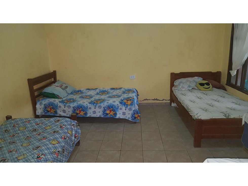 Casa en VentaCasa en anticrético en Zona Norte 3 dormitorios 1 baños 1 parqueos Foto 6