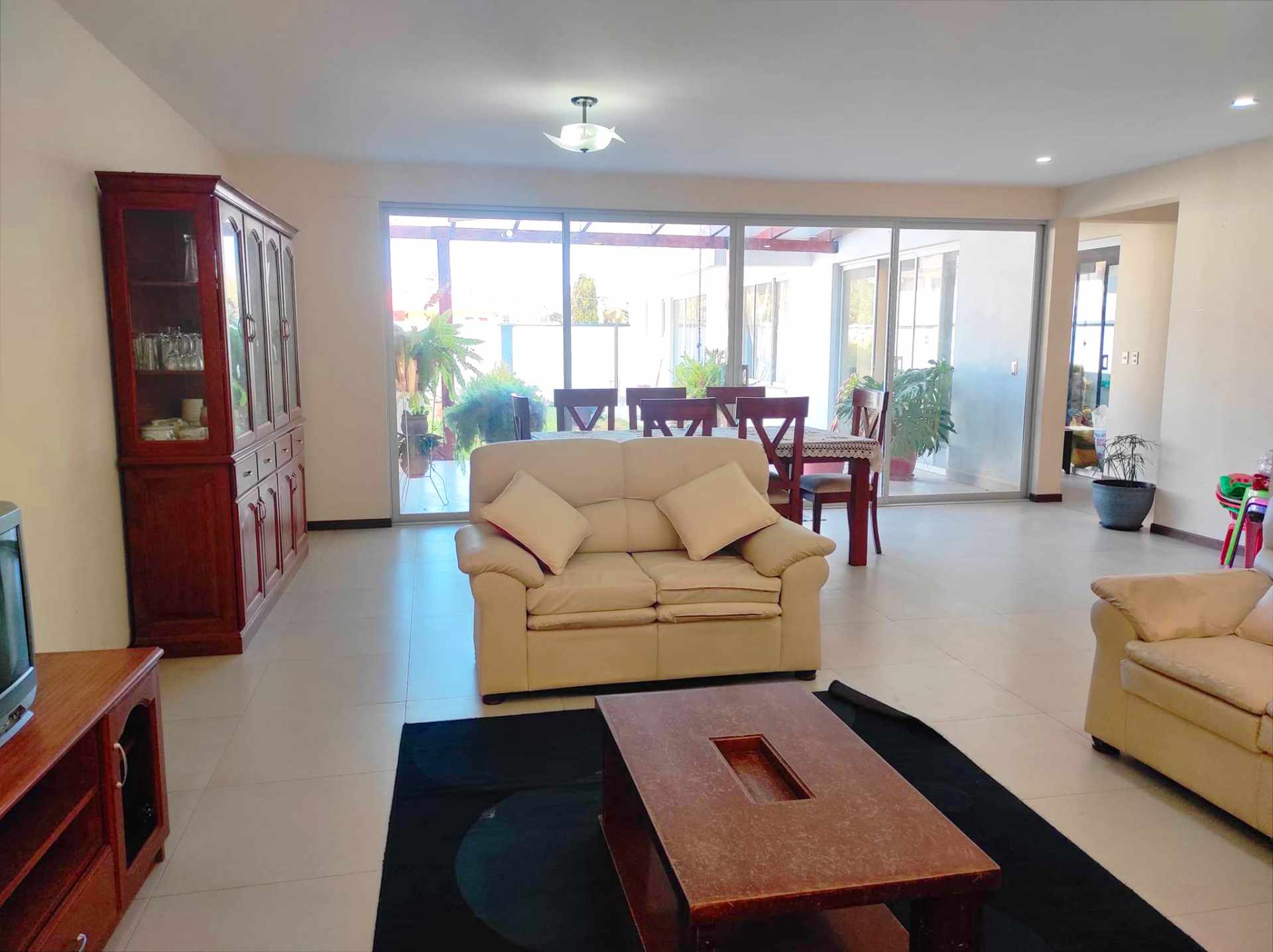 Casa en AlquilerCondominio San Humberto III - Apote - Tiquipaya Foto 3