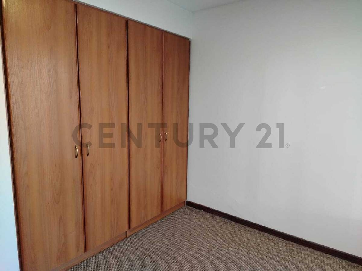 Departamento en Calacoto en La Paz 2 dormitorios 2 baños 1 parqueos Foto 5