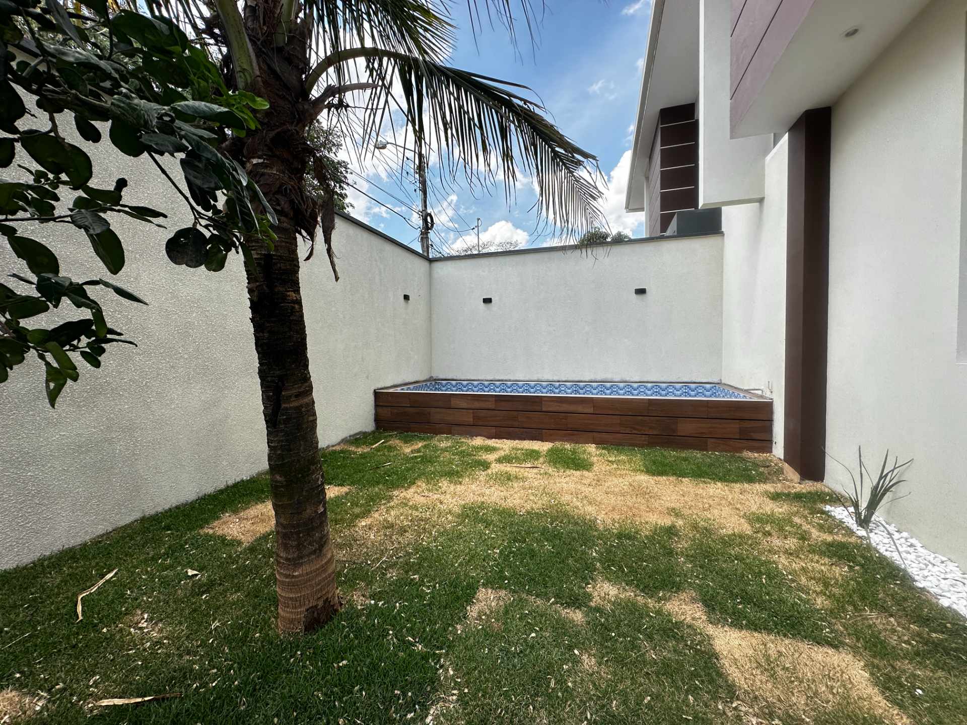 Casa en VentaAV. RADIAL 12, CERCA AL MERCADO EL FUERTE Foto 2