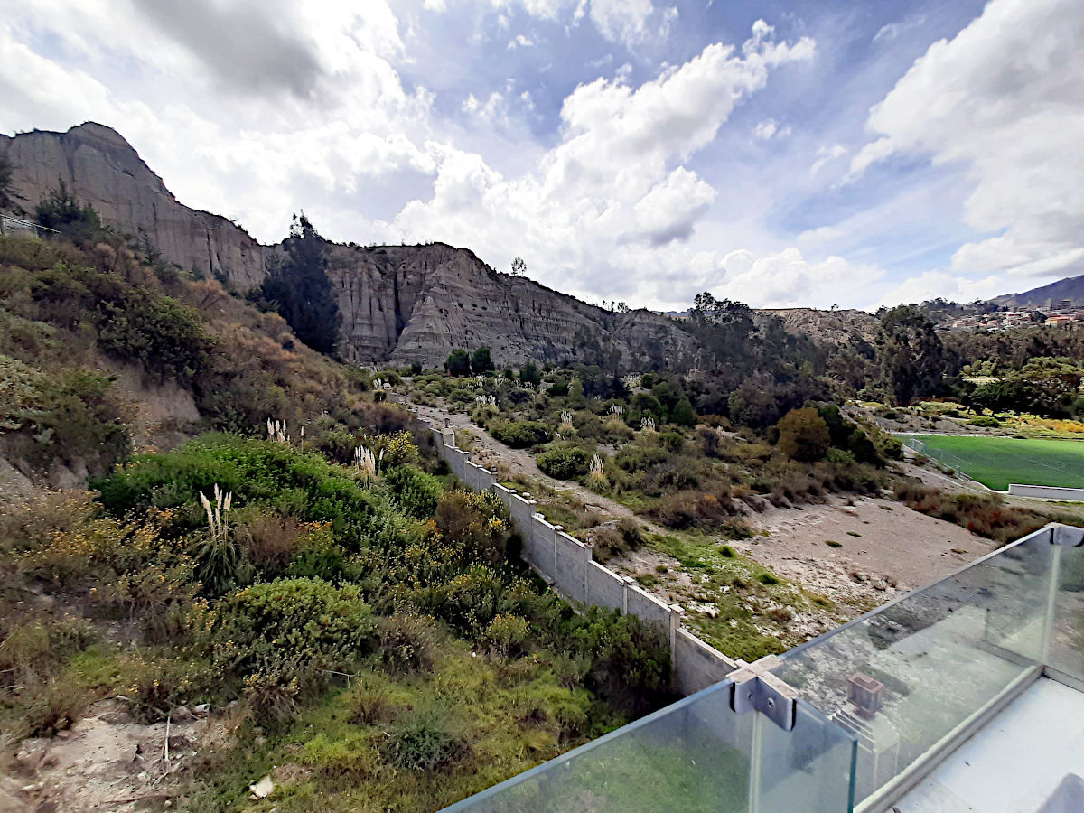 En Alquiler a $us 600 Foto 14