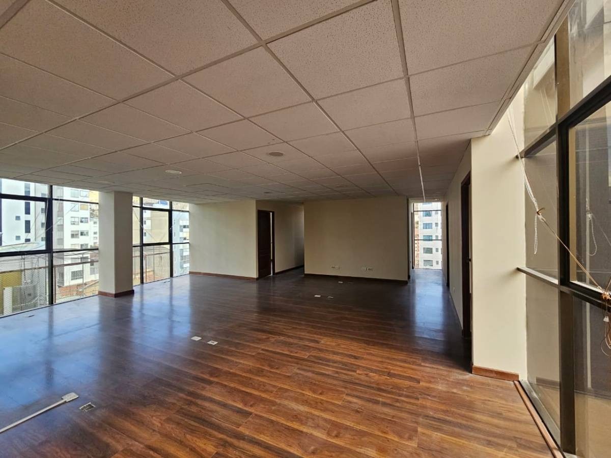 Edificio en San Miguel en La Paz 36 dormitorios 21 baños 7 parqueos Foto 14