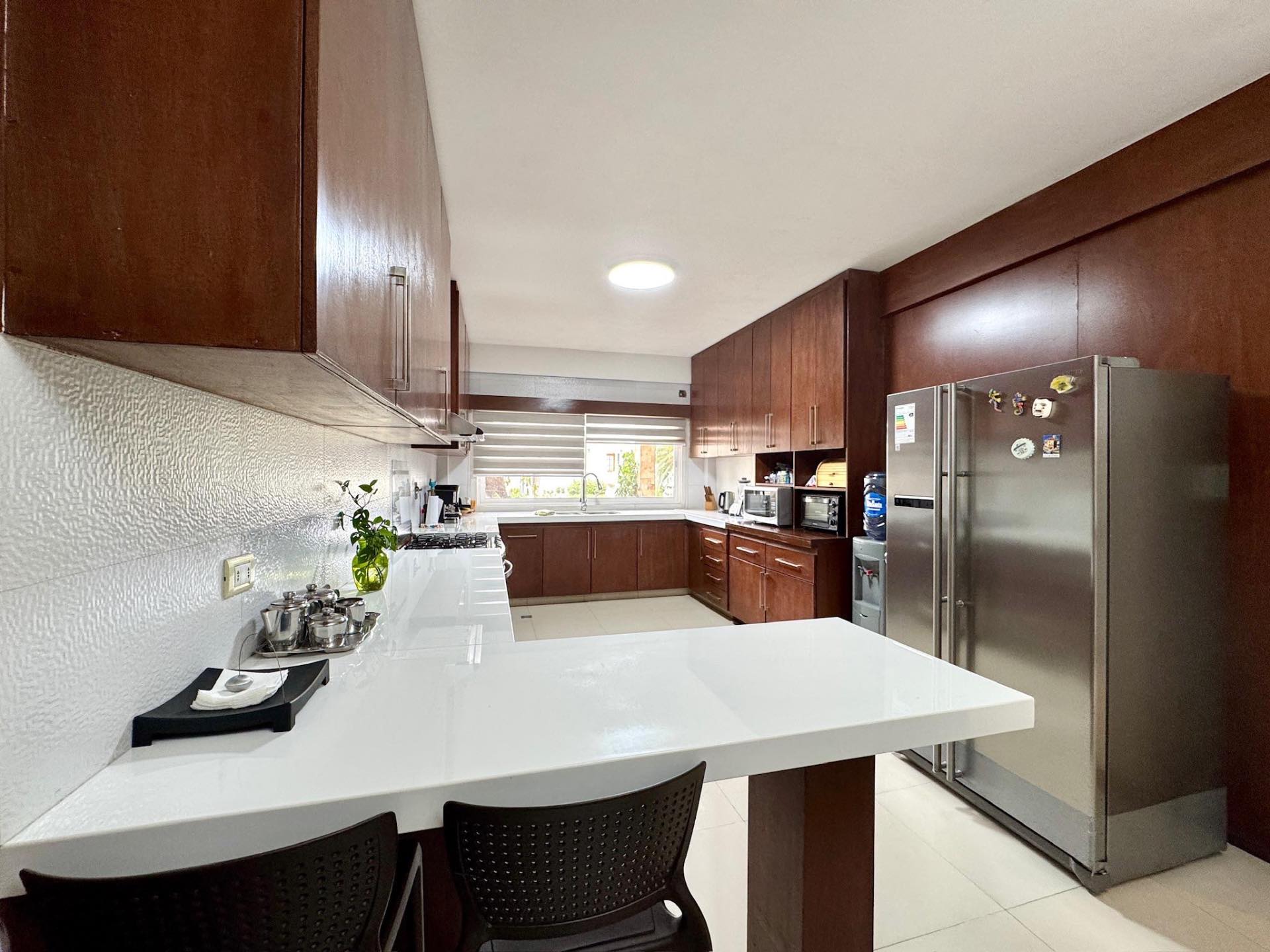 Casa en Entre 4to y 5to anillo Oeste en Santa Cruz de la Sierra 3 dormitorios 4 baños 3 parqueos Foto 9