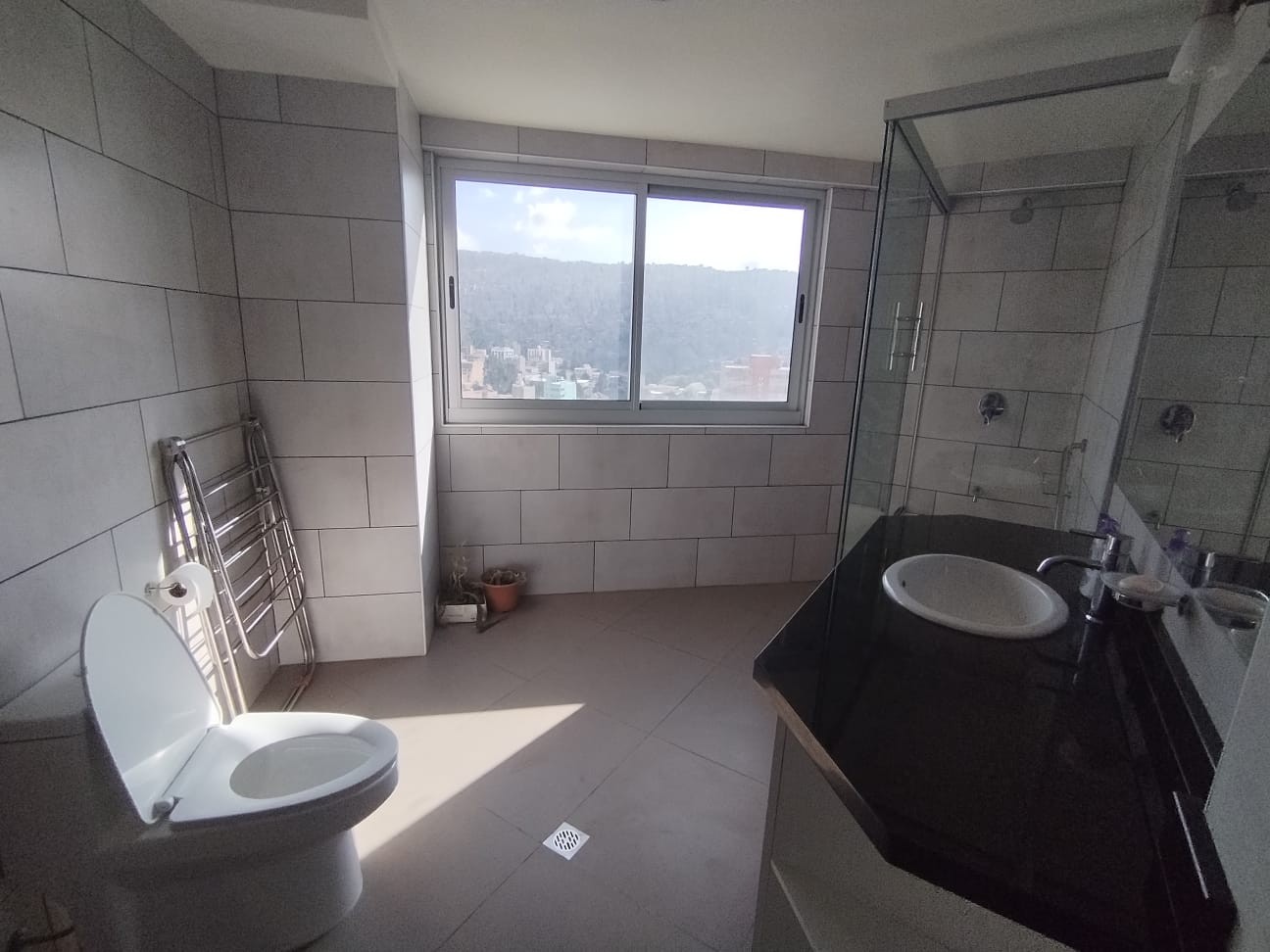 Departamento en San Jorge en La Paz 3 dormitorios 3 baños  Foto 13