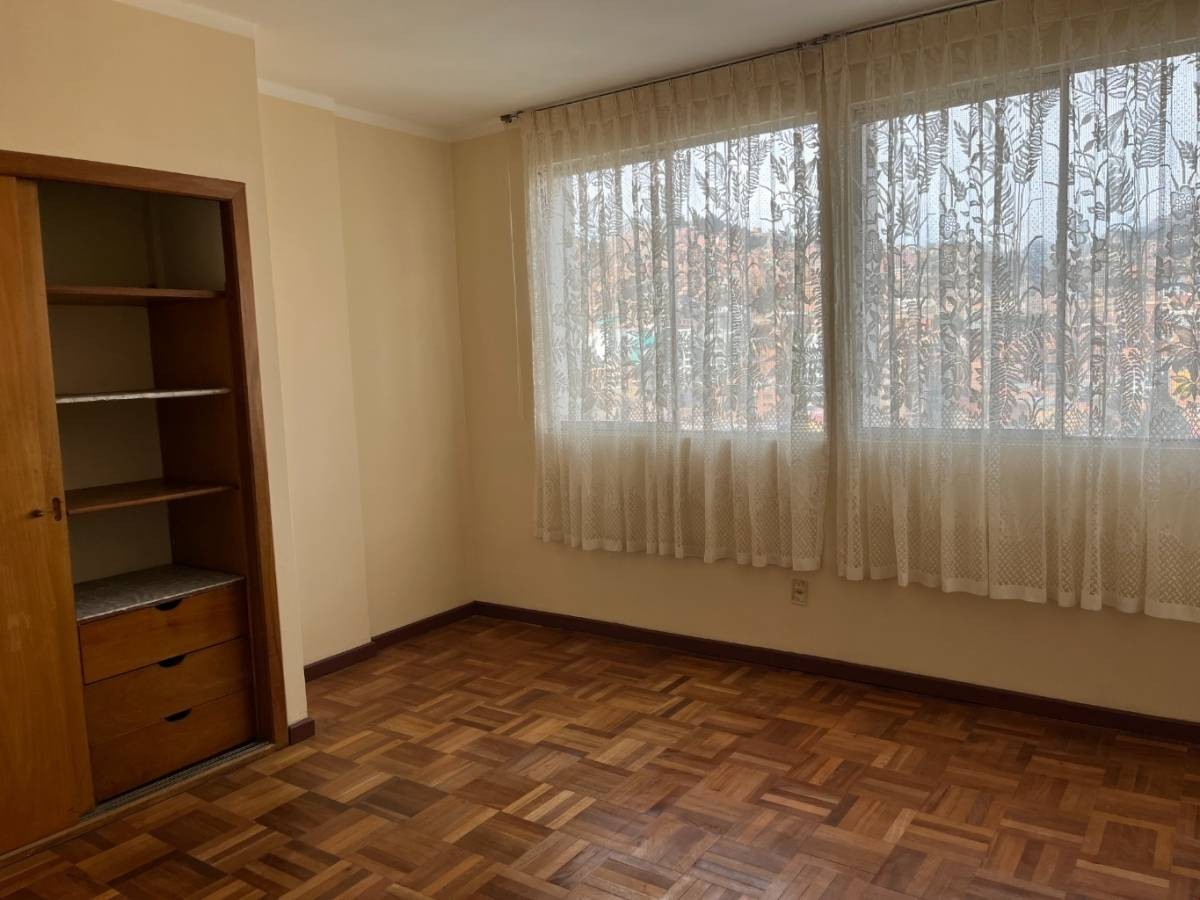 En Alquiler a Bs 4,500 Foto 11