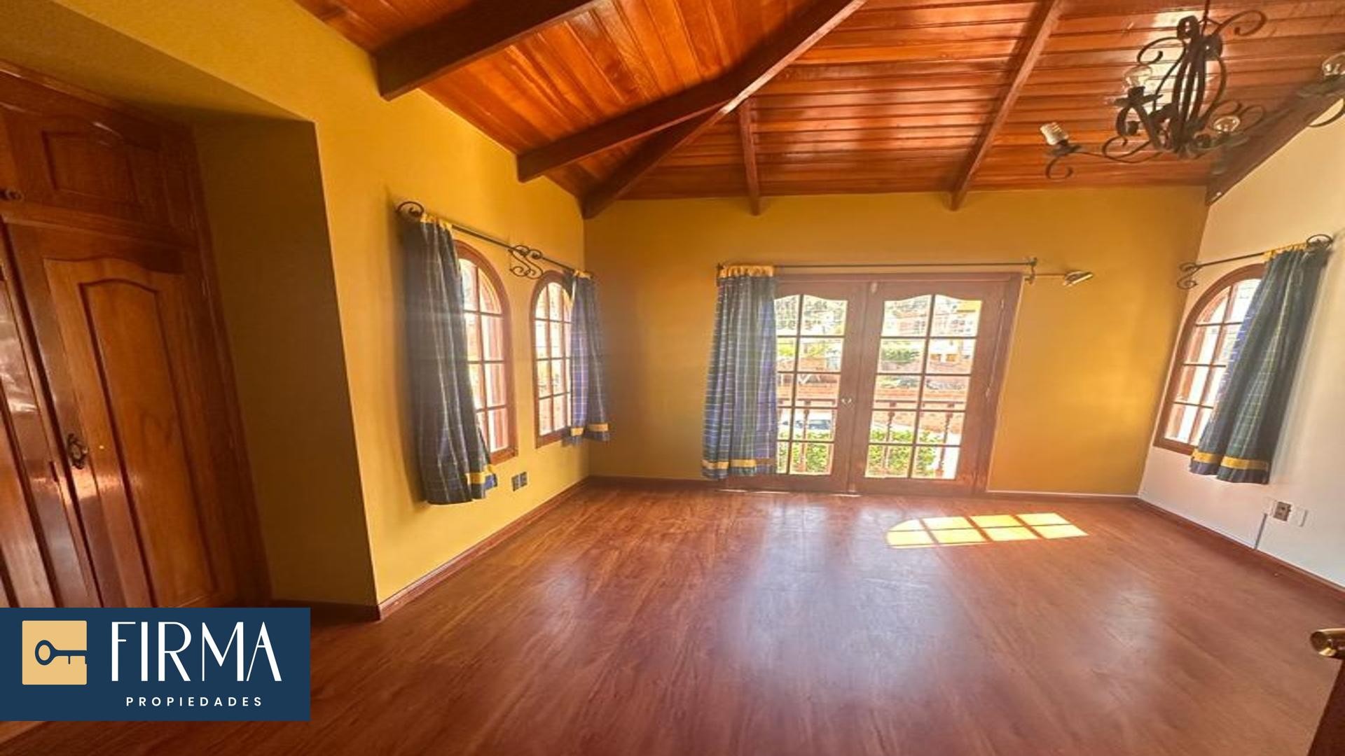 Casa en AlquilerCASA EN ALQUILER EN ACHUMANI - LA BARQUETA 3 dormitorios 6 baños 2 parqueos Foto 6