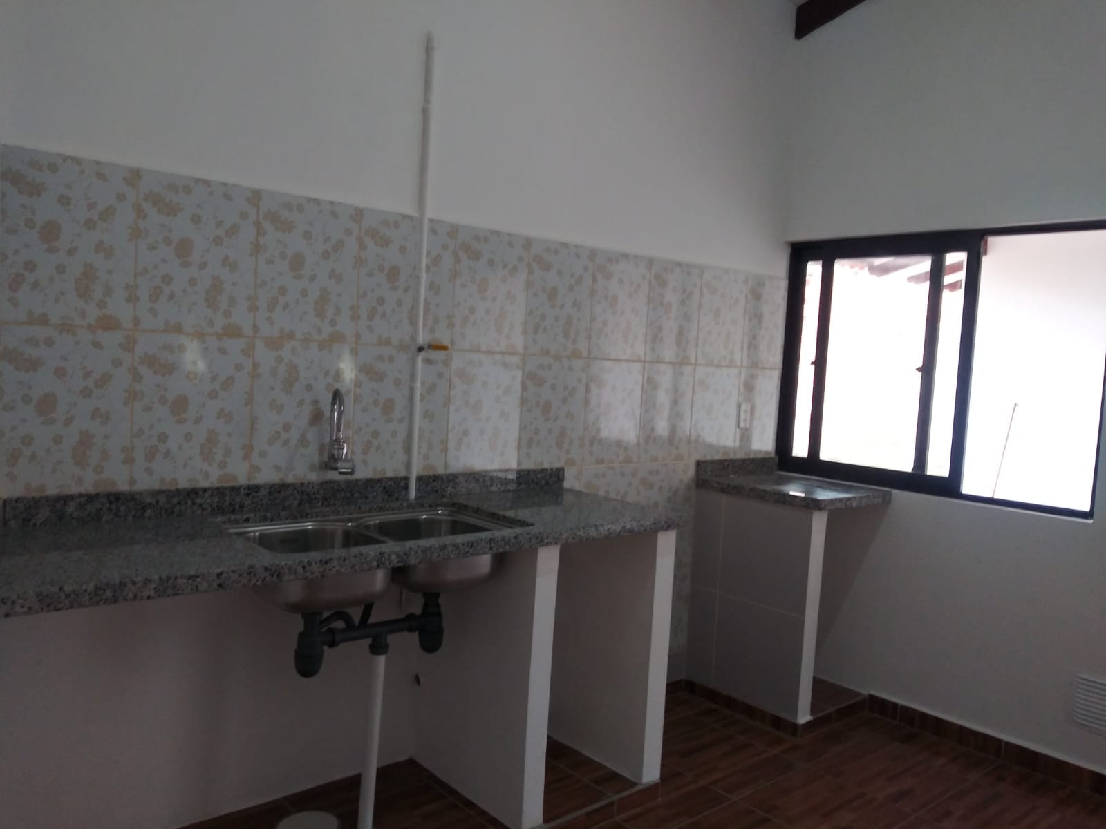 Casa en VentaCASA en VENTA en Pampa de la Isla - Avenida Montecristo (ver ubicacion) 2 dormitorios 1 baños 3 parqueos Foto 12