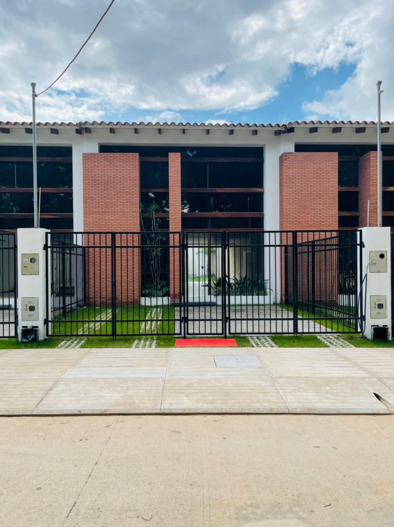 Av. Roca Y Coronado 4to An... | UC-887866 | UltraCasas.com