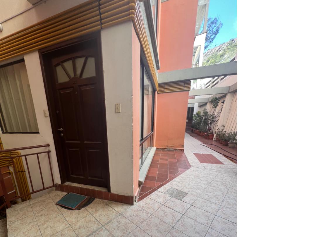 Departamento en AnticréticoCalle 16 de Obrajes  Hugo Ernest  3 dormitorios 3 baños 1 parqueos Foto 15