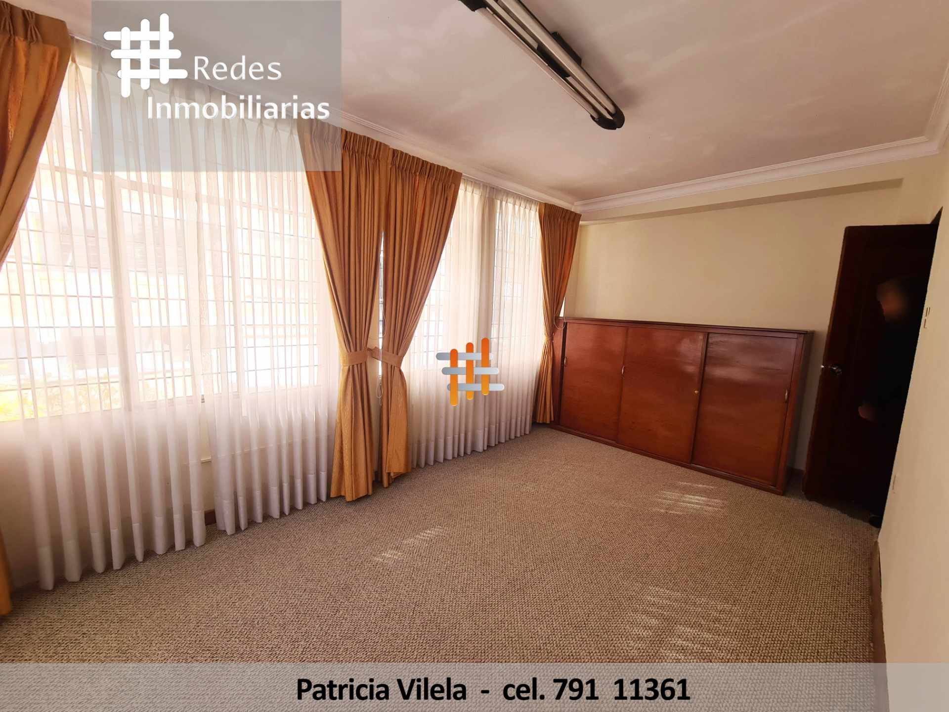 Casa en VentaDOS CASAS JUNTAS  EN VENTA SOPOCACHI 
INCREIBLE OPORTUNIDAD DE INVERSION 
PRECIOSAS 9 dormitorios 7 baños 5 parqueos Foto 20