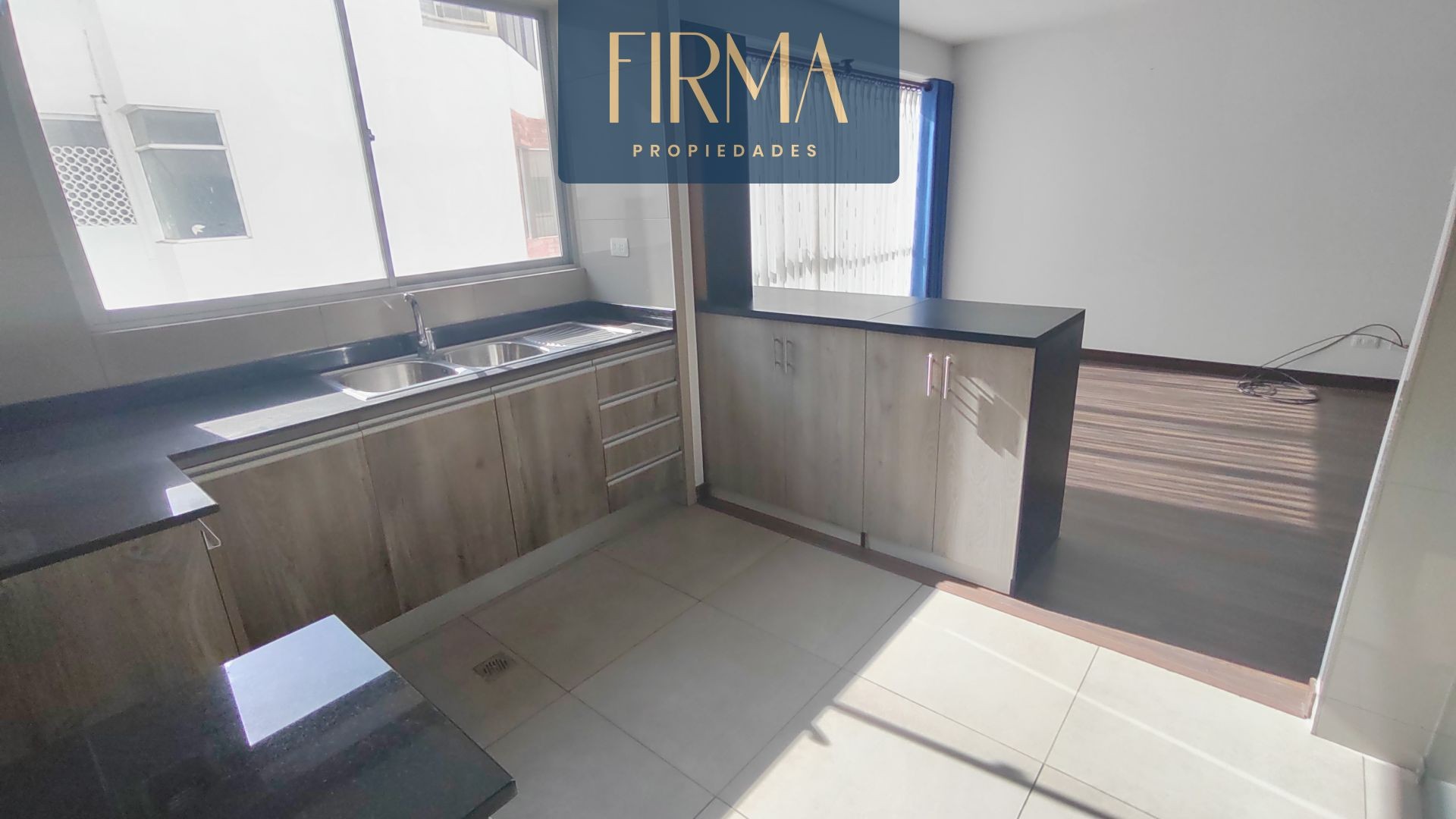 Departamento en Calacoto en La Paz 2 dormitorios 3 baños 1 parqueos Foto 10