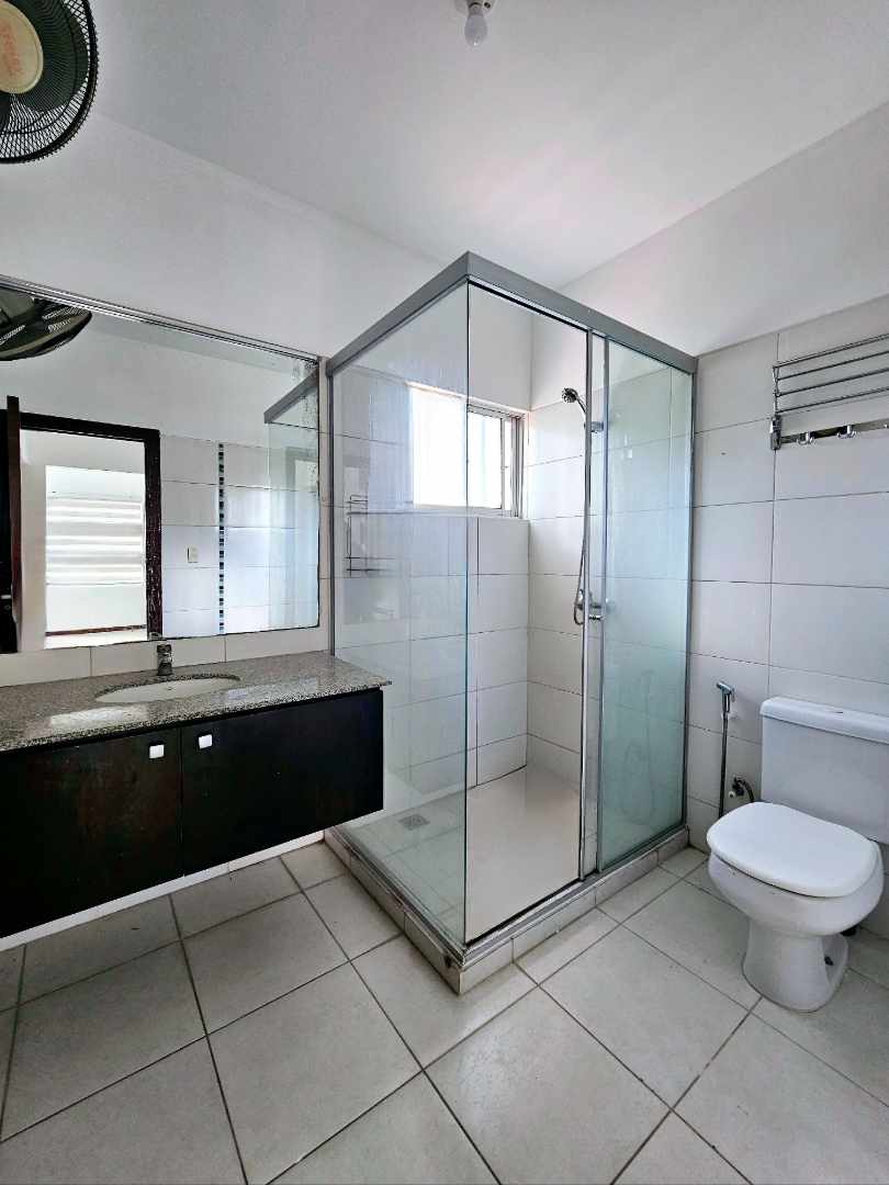 Casa en Entre 5to y 6to anillo Norte en Santa Cruz de la Sierra 3 dormitorios 3 baños 2 parqueos Foto 13