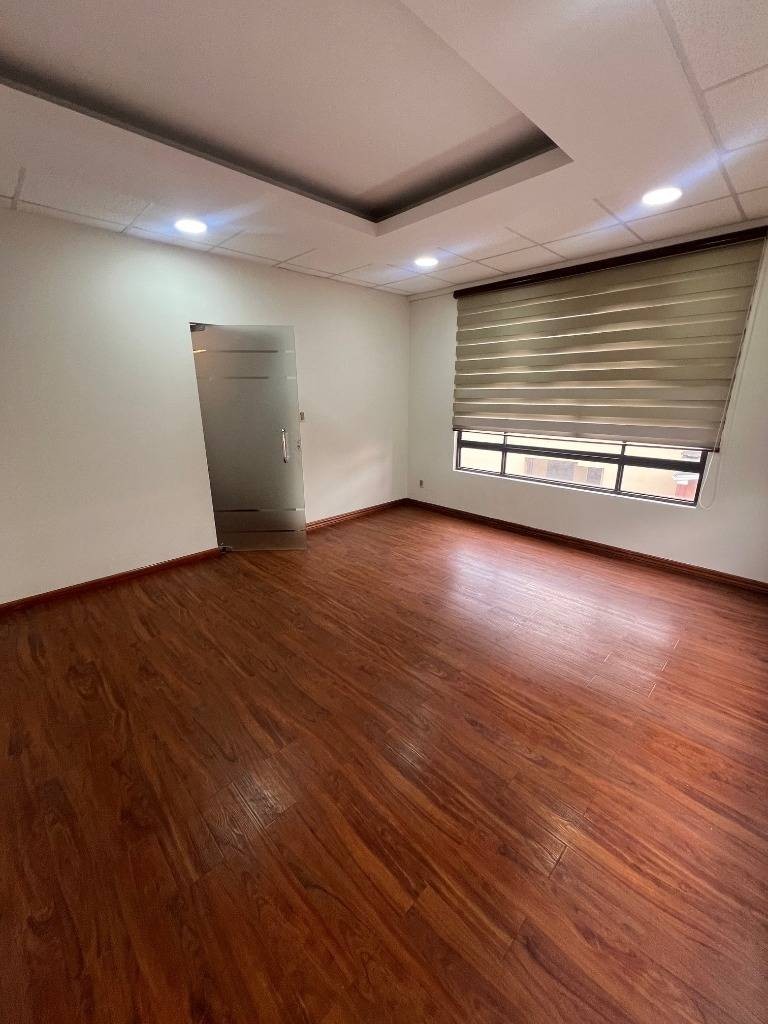 Oficina en AlquilerSAN MIGUEL, CALLE GABRIEL RENÉ MORENO 4 dormitorios 2 baños  Foto 8