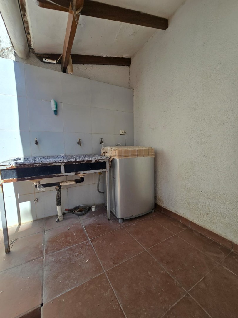 Casa en Venta⭐ CASA EN AVENIDA PRINCIPAL AV. RÍO GRANDE CON GRAN TERRENO, 5 SUITES Y GARAJE MÚLTIPLE Foto 12