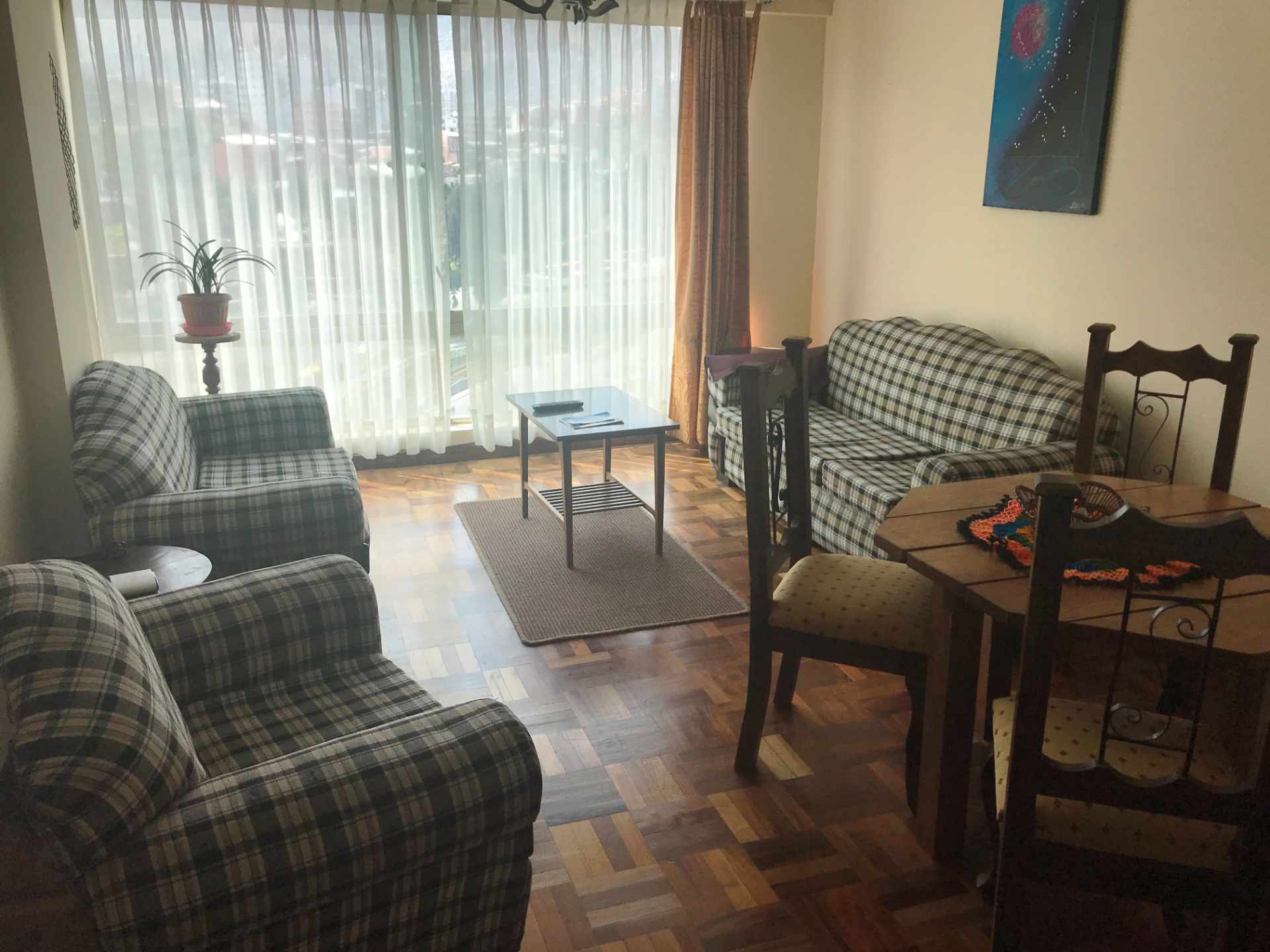 Departamento Edificio Alcázar, Torre Granada, Calle Federico Suazo esq. Batallón Colorados. A una cuadra de la Plaza del Estudiante/Prado. Foto 1