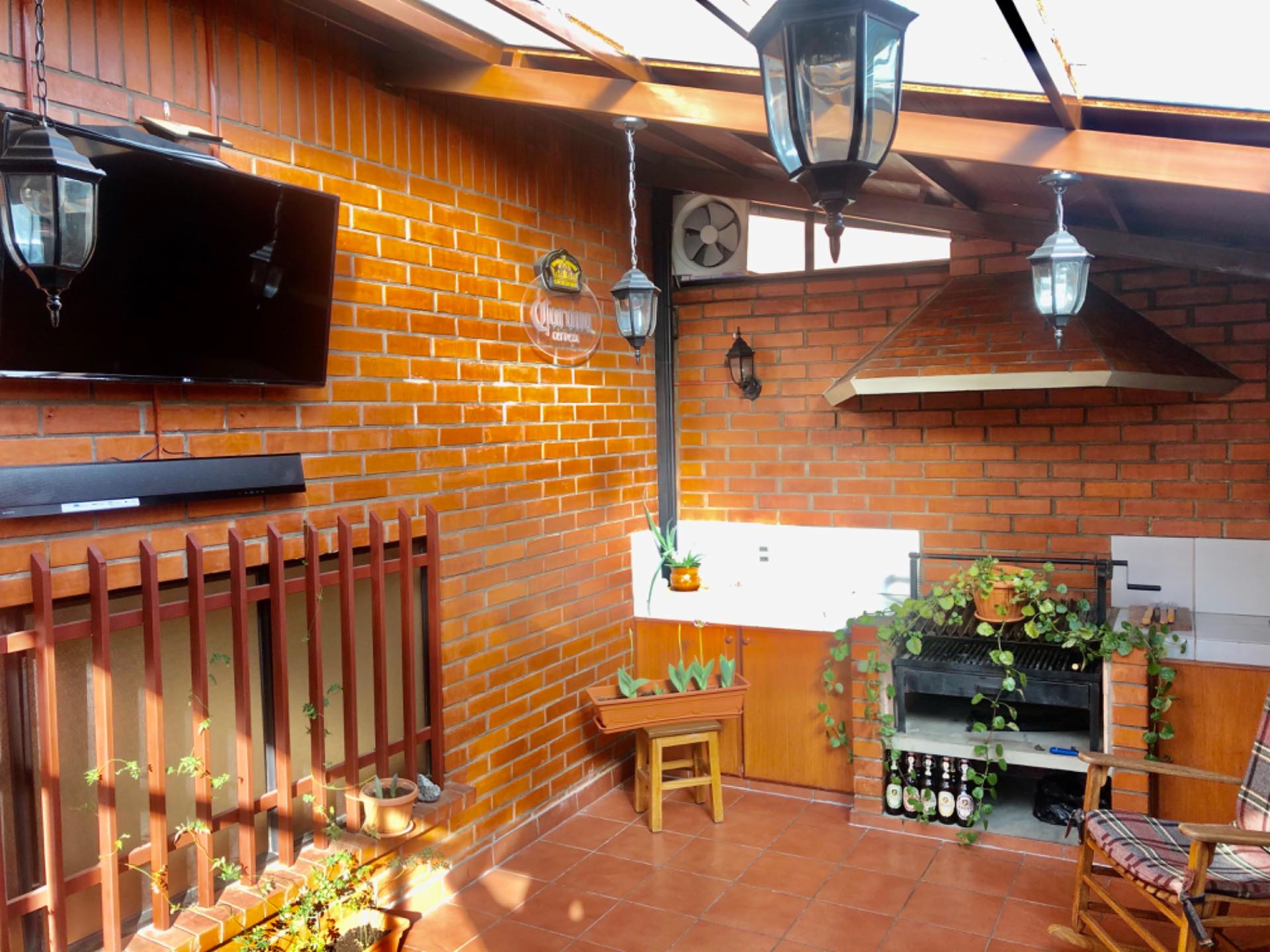 Departamento en VentaAchumani, Av. The Strongest Calle 29 Edif. Las Piedras Foto 1