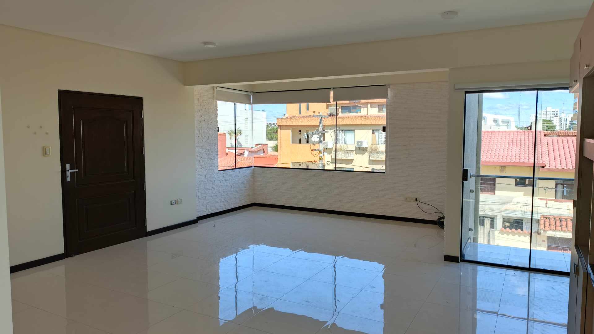 Departamento AVENIDA ALEMANA Y TERCER ANILLO EXTERNO .. Calle Angel Roca 3035 Foto 1
