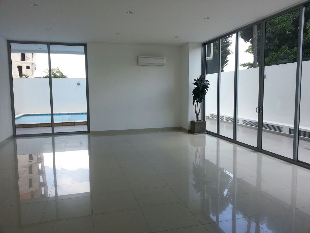 Departamento en VentaAlameda Potosí casi esquina Irala Edificio Torre Vanguardia  Foto 2