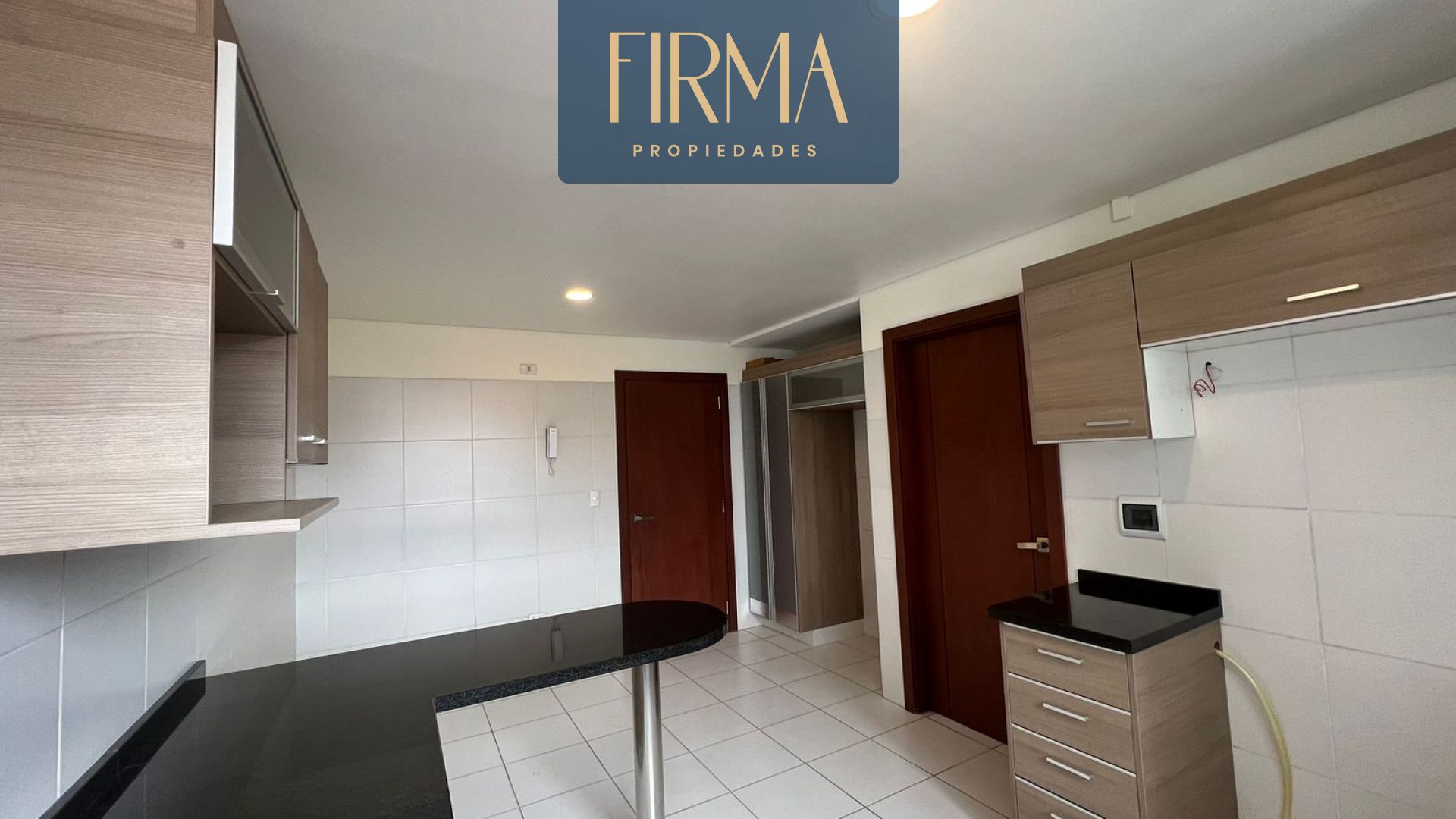 En Venta a $us 310,000 Foto 12