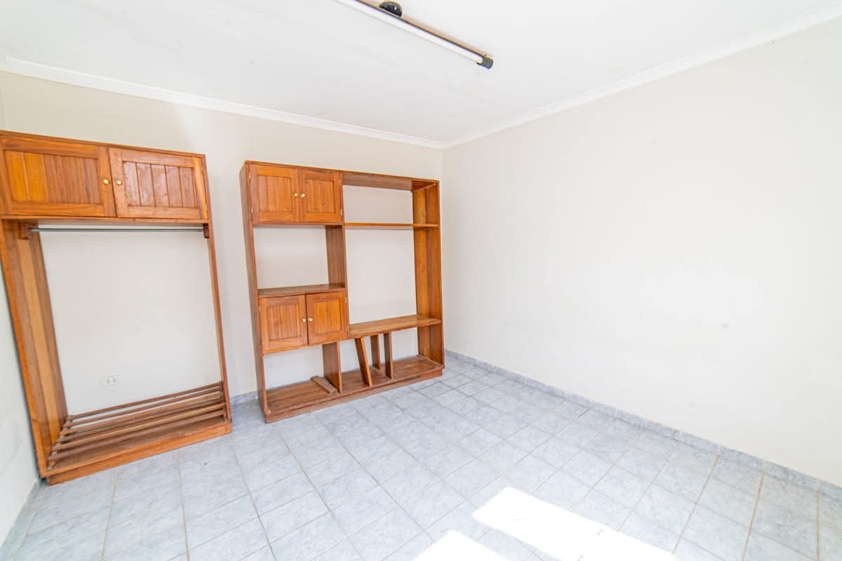Casa en VentaZONA FERIA BARRIO LINDO Y 2DO ANILLO!! 6 HAB. Foto 6
