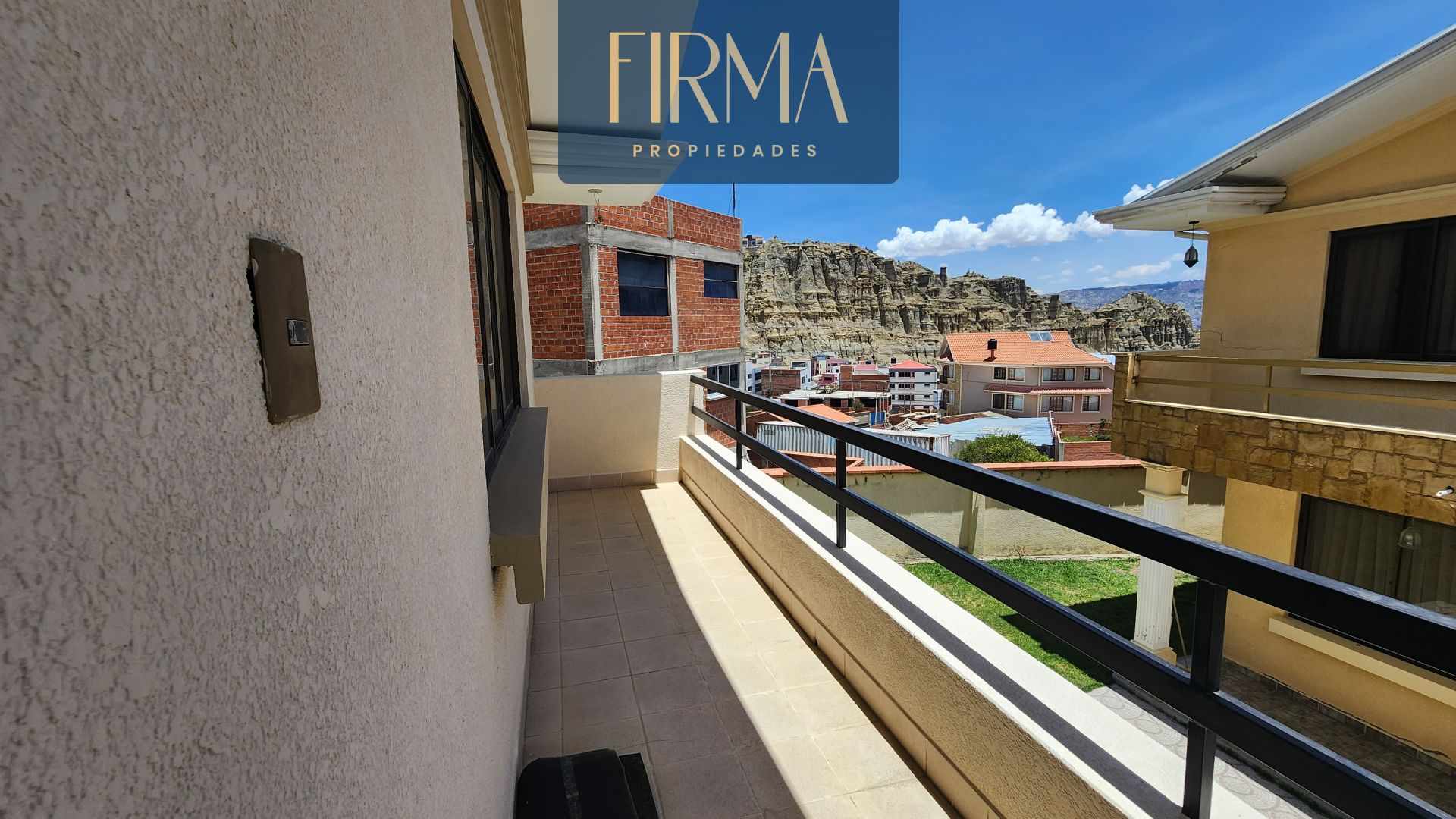 Casa ALQUILA ESTA CASA EN ACHUMANI, CALLE 29 Foto 2