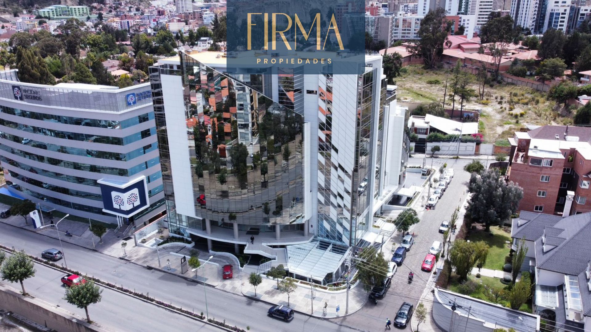 Local comercial en VentaCOMPRA ESTE LOCAL COMERCIAL A ESTRENAR EN CALACOTO  1 baños 1 parqueos Foto 3