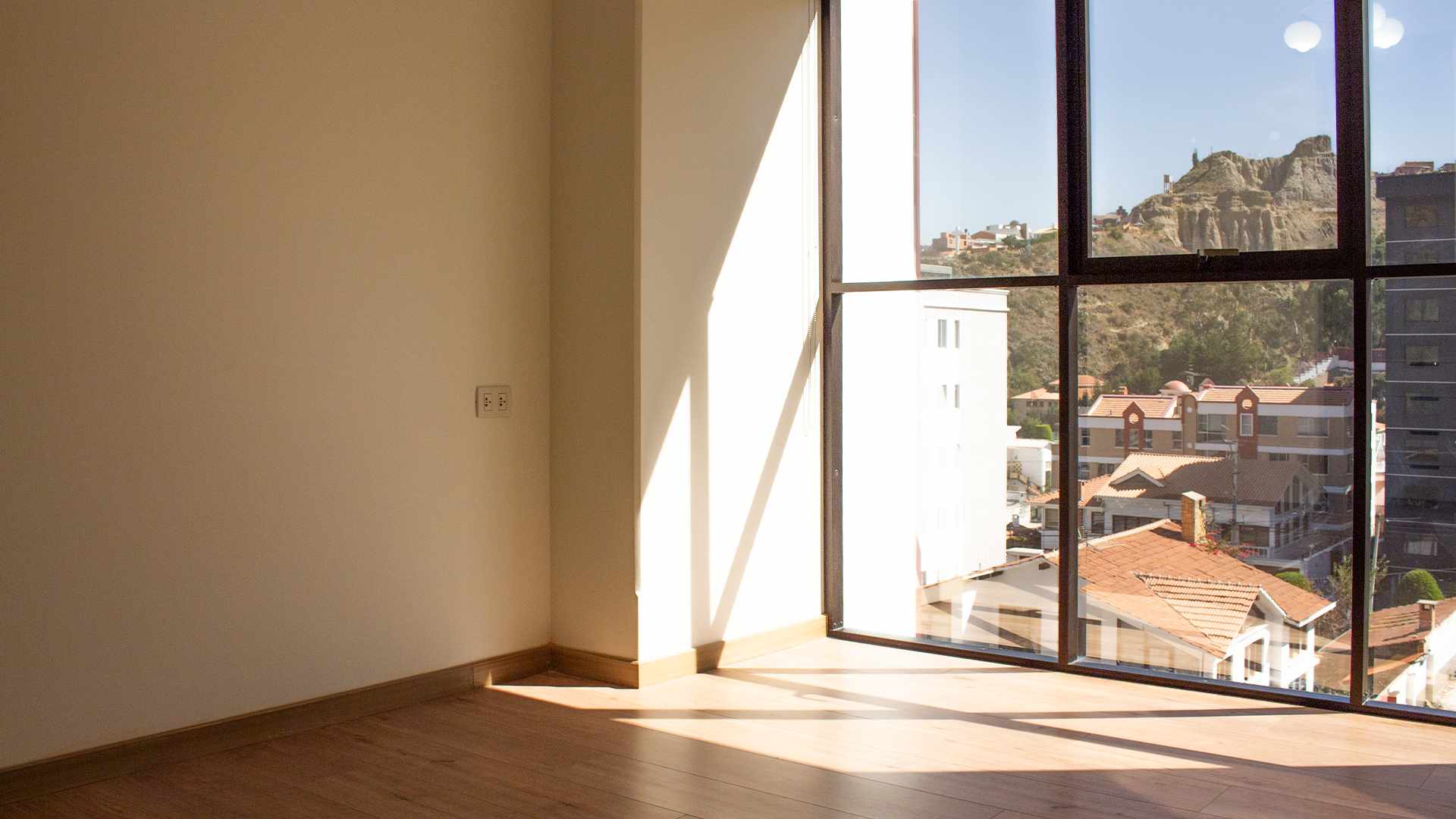 Departamento en Achumani en La Paz 2 dormitorios 3 baños  Foto 4