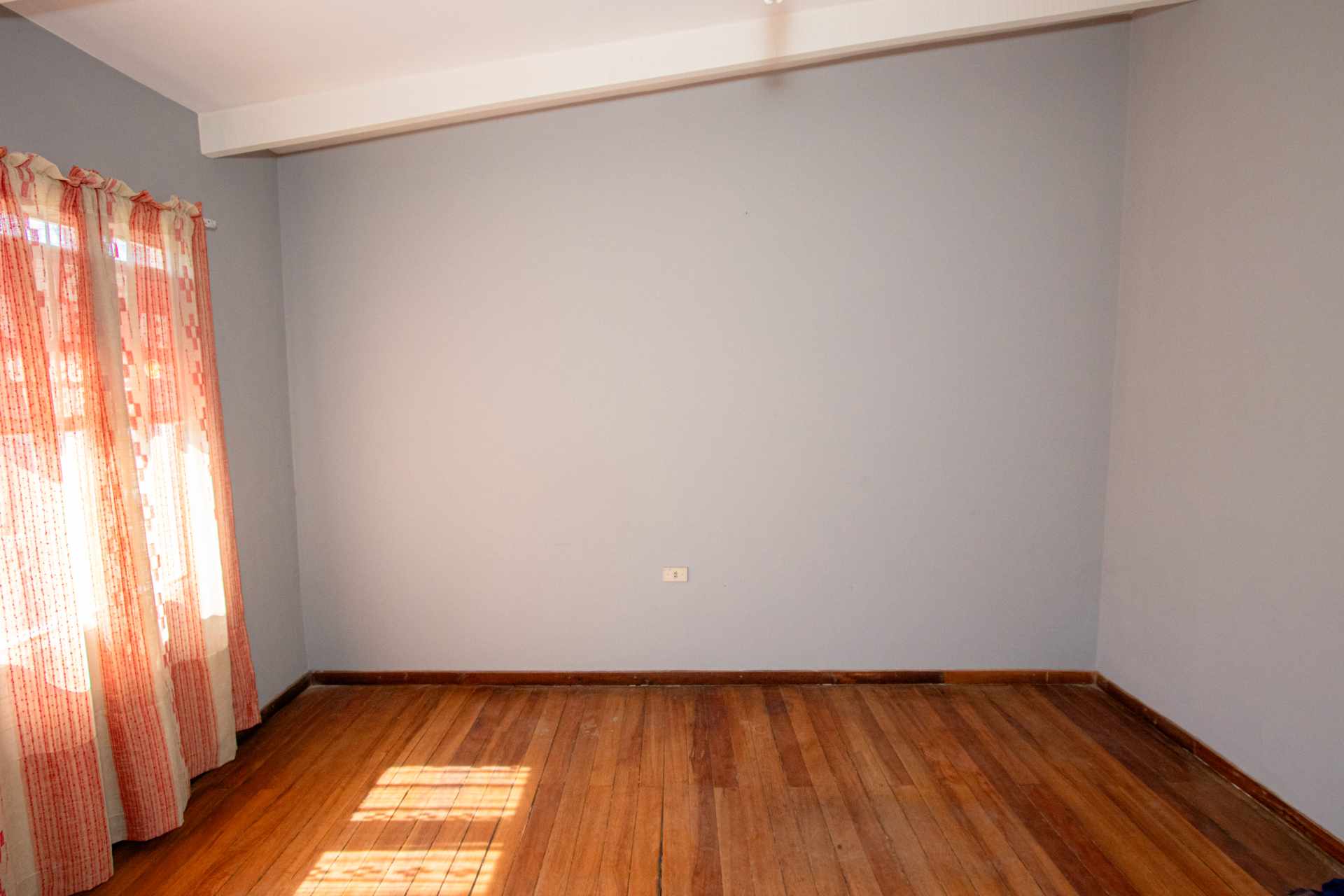 Casa en VentaA una cuadra de Av. Beijing en Autoventa, a 50m estacion Tren Metropolitano  Foto 21