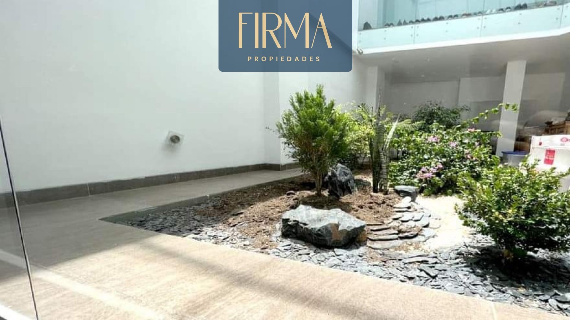 Casa en VentaACHUMANI JARDINES DEL SUR 3 dormitorios 4 baños 3 parqueos Foto 14