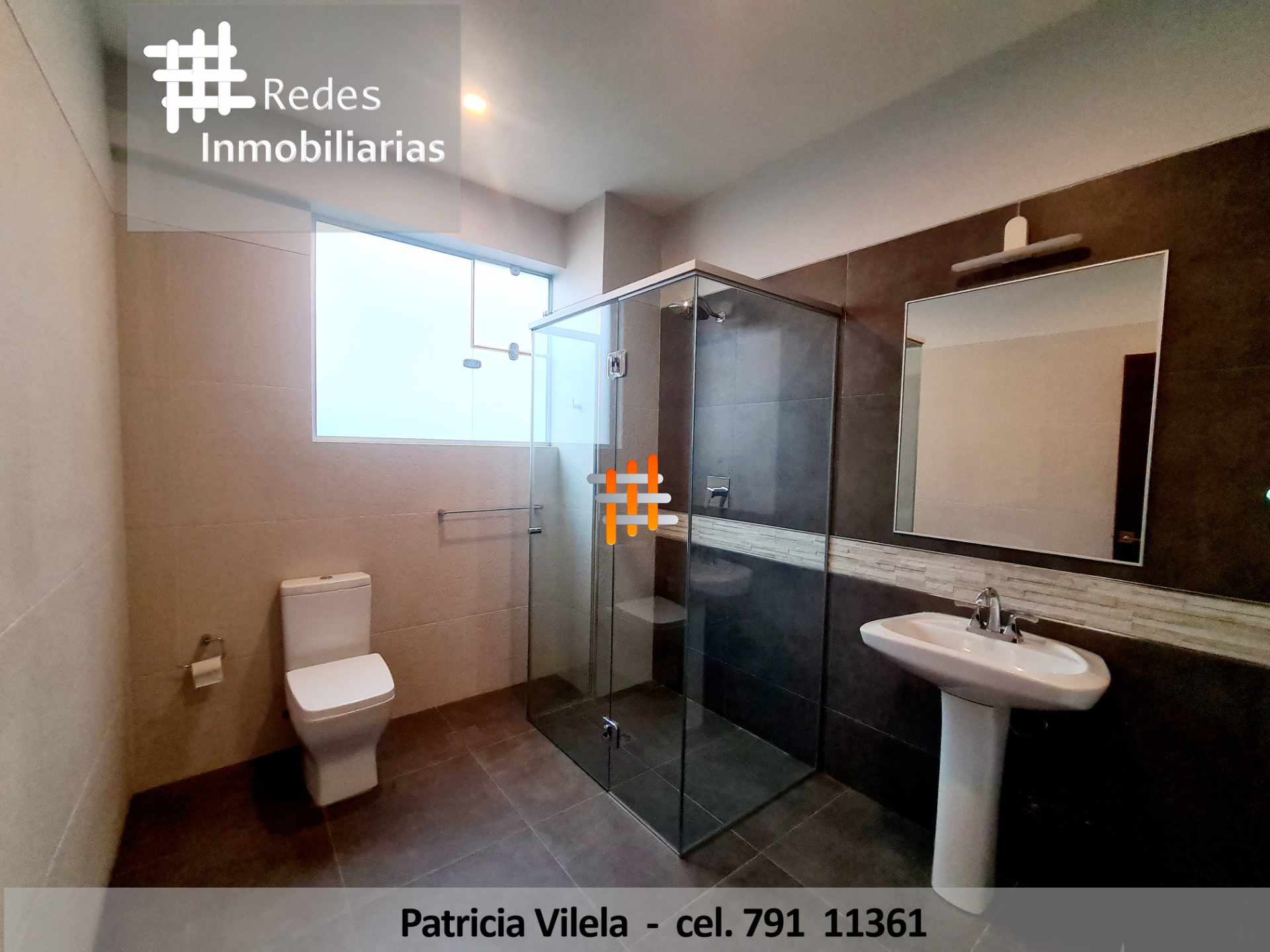Casa en Calacoto en La Paz 6 dormitorios 7 baños 2 parqueos Foto 14