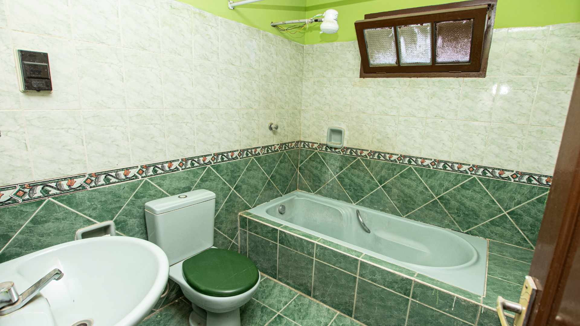 Avenida Reducto 1km al Norte de av. Blanco Galindo us