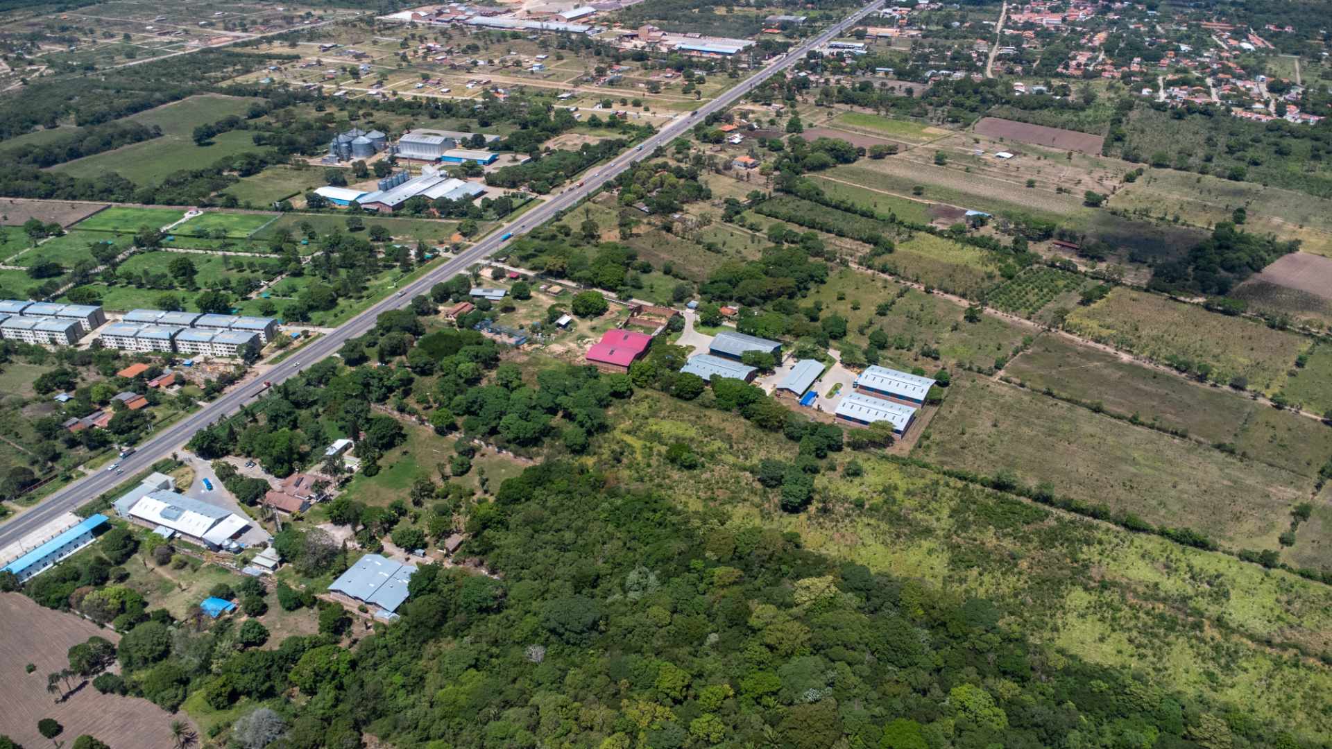 Terreno en VentaSobre la carretera Cotoca Km 12    Foto 7