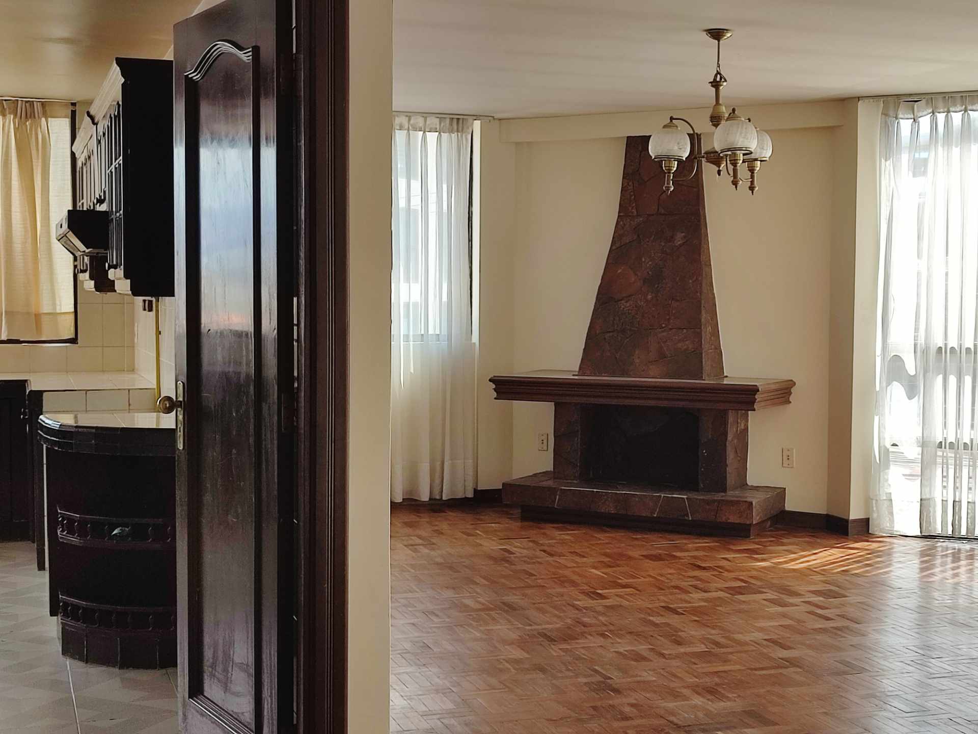 Departamento en AlquilerCALLE 26 - LOS PINOS 4 dormitorios 3 baños 1 parqueos Foto 1