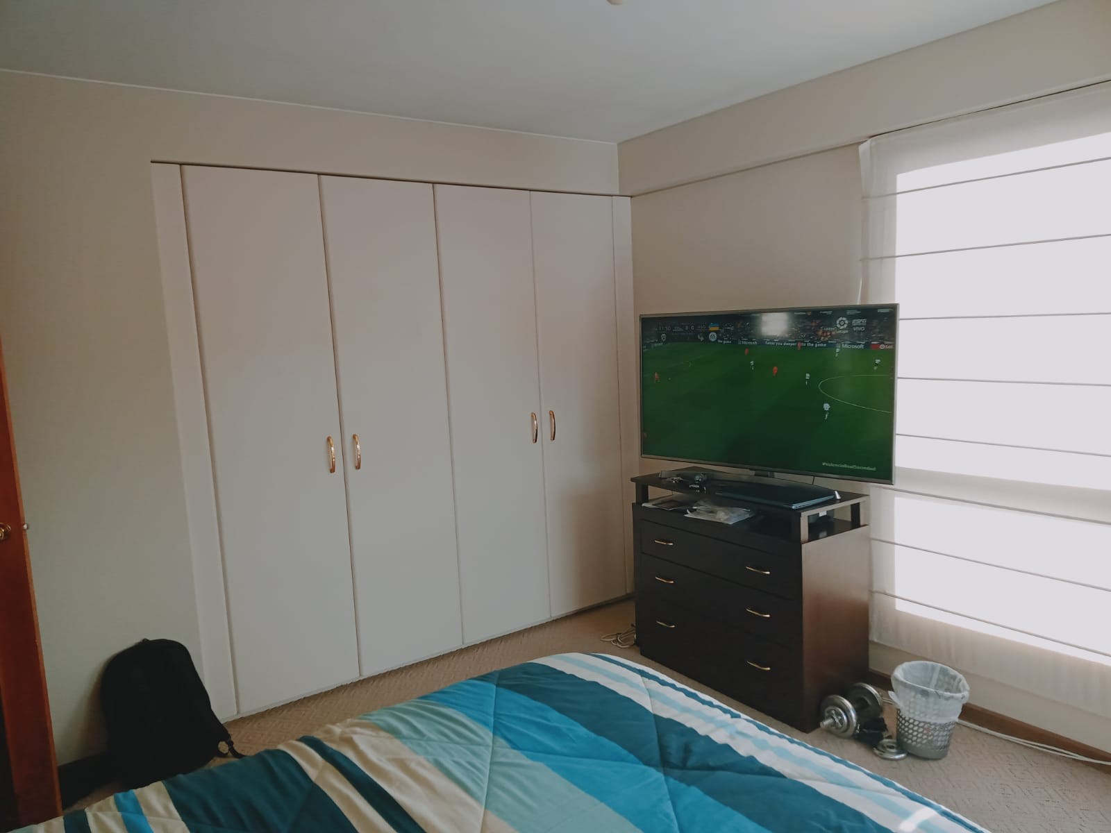 Departamento en Cota Cota en La Paz 3 dormitorios 4 baños 1 parqueos Foto 14